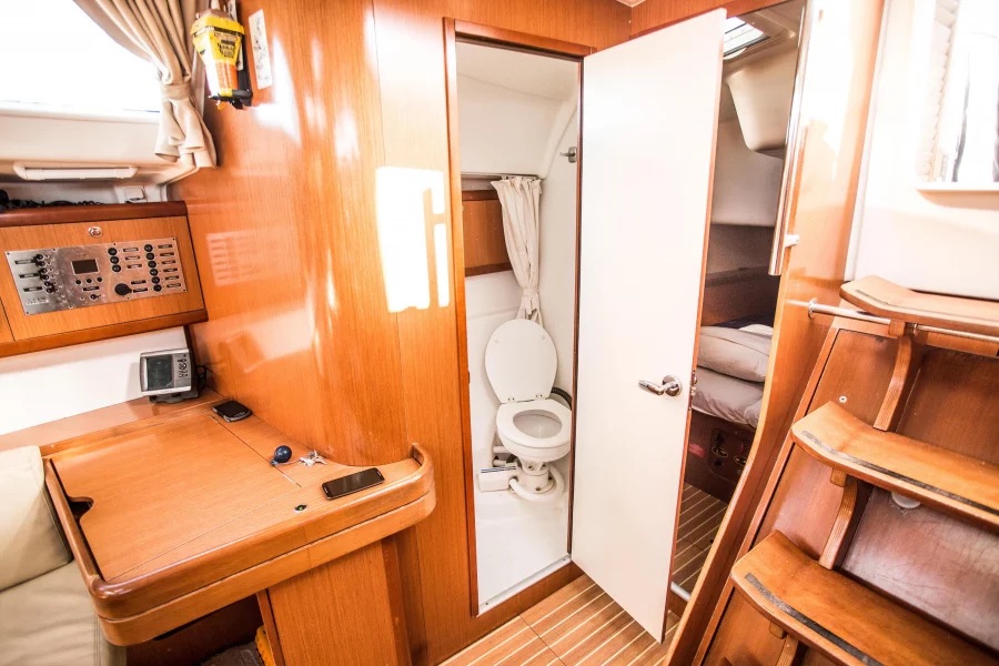 Photo #5 - Oceanis 43 (Starcat) en Ormos Panagias - 61047