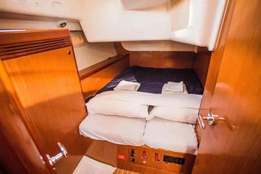 Oceanis 43 (Starcat)  - 2