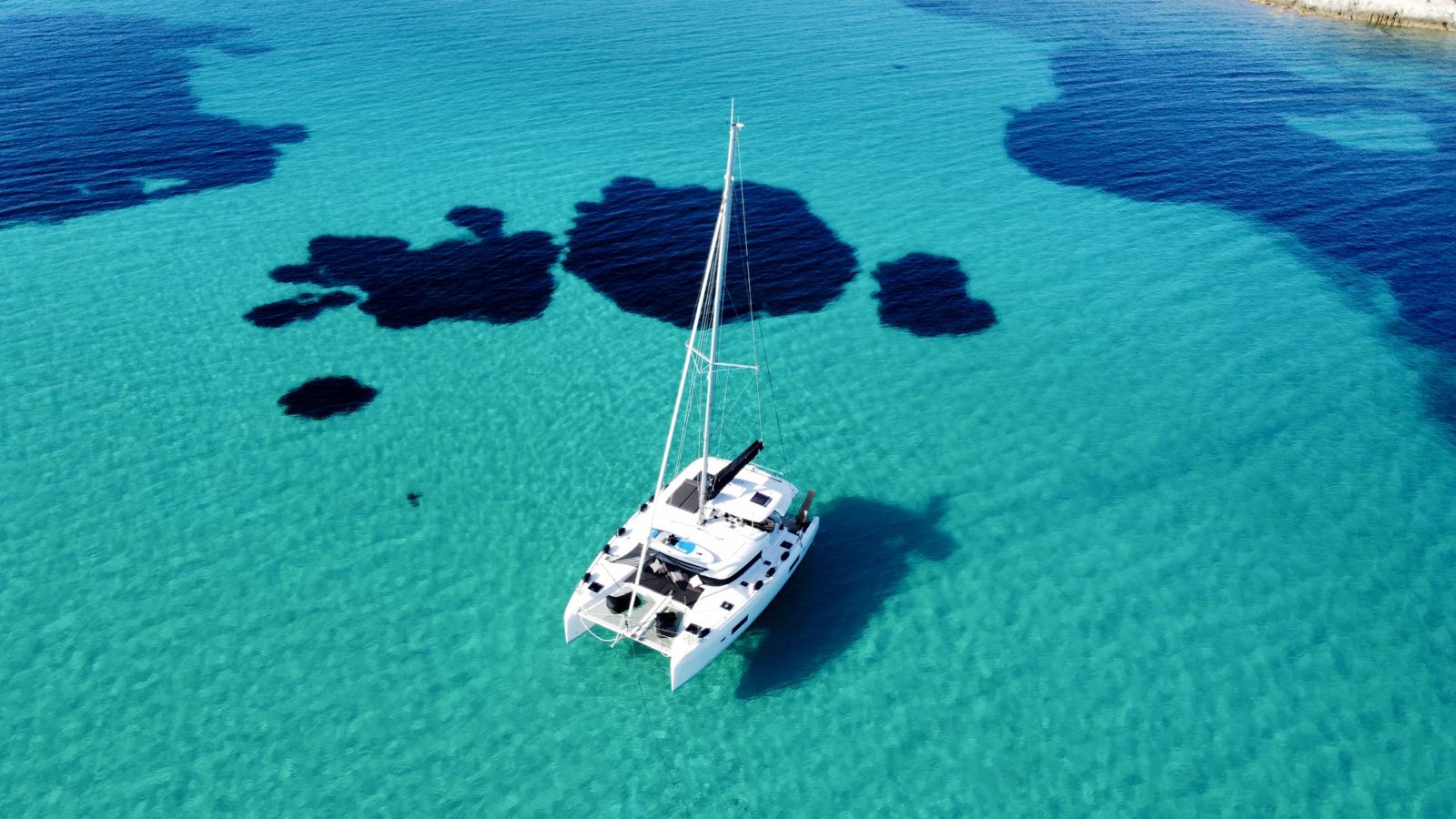 Photo #8 - Lagoon 42 (Karla) en Paros - 22922