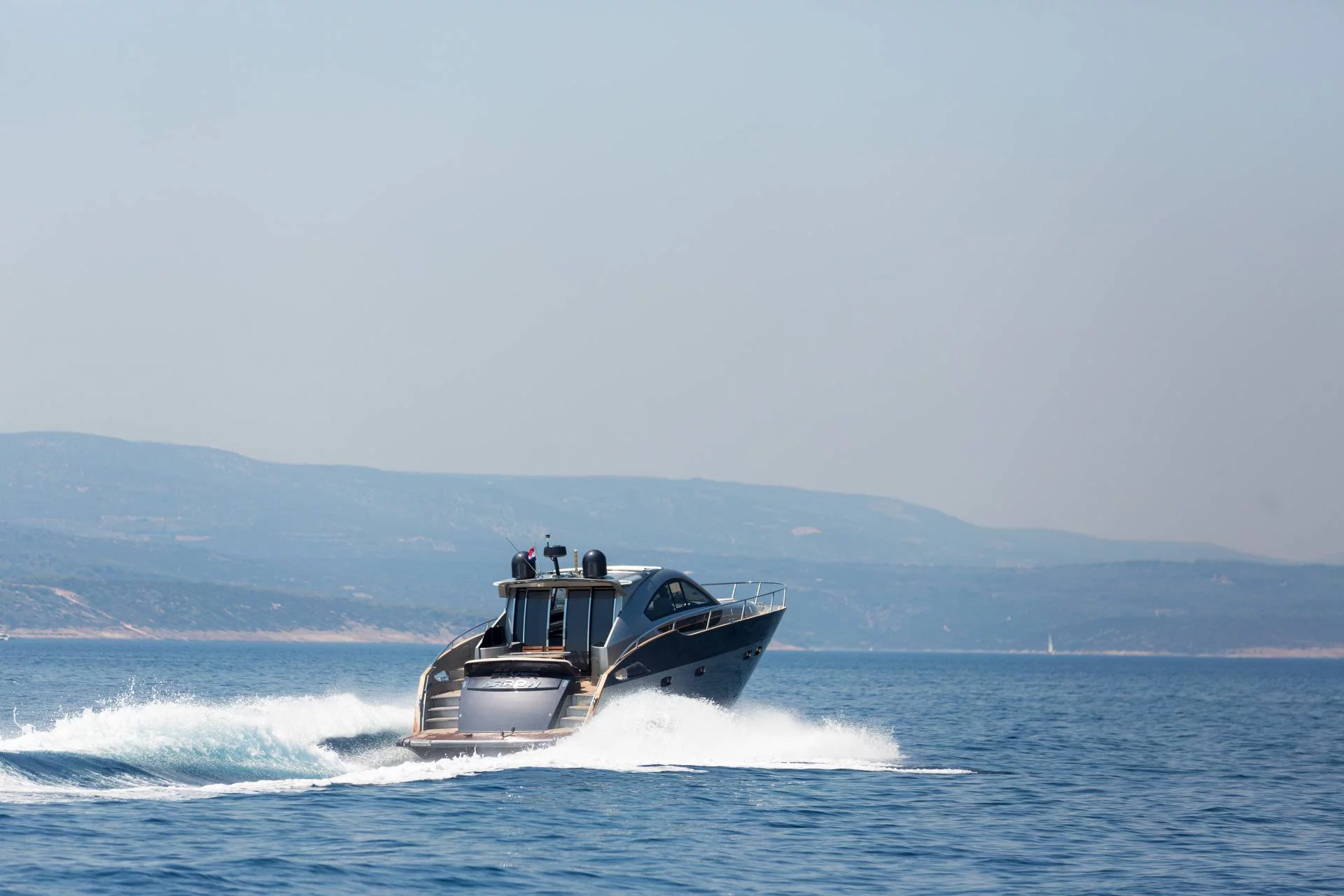 Pearl Sea 56 (Silver Arrow)  - 30