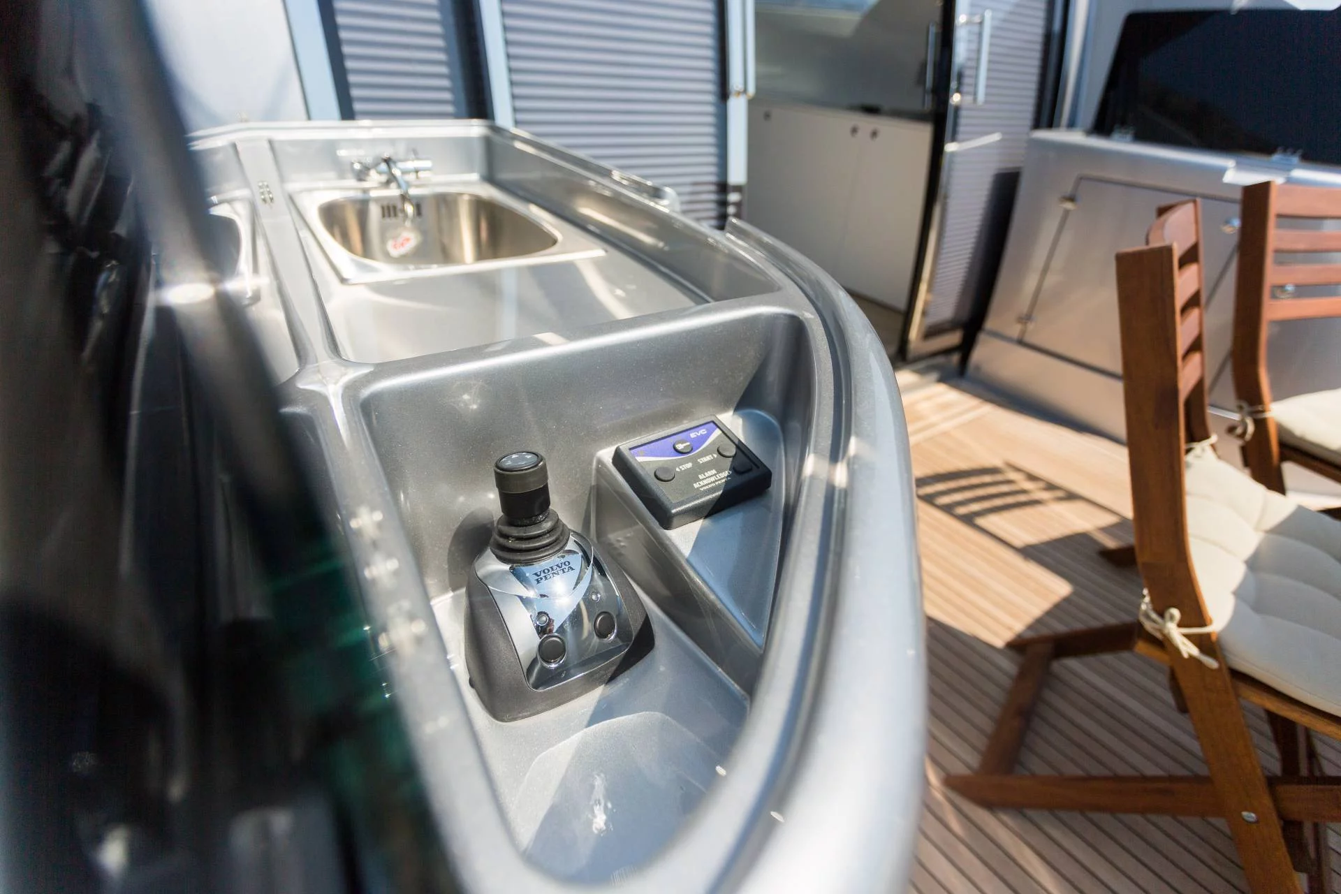 Pearl Sea 56 (Silver Arrow)  - 8