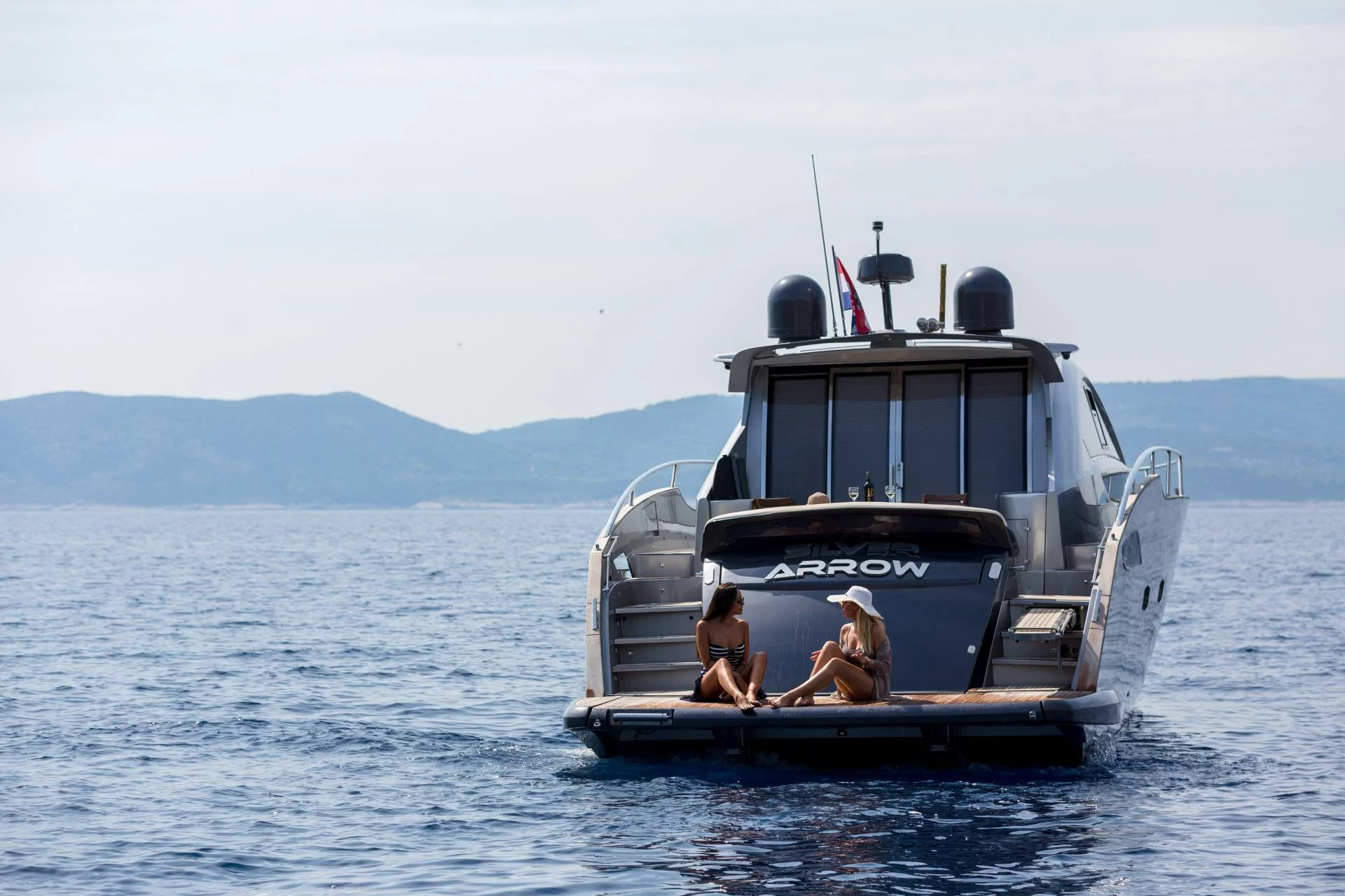 Pearl Sea 56 (Silver Arrow)  - 35