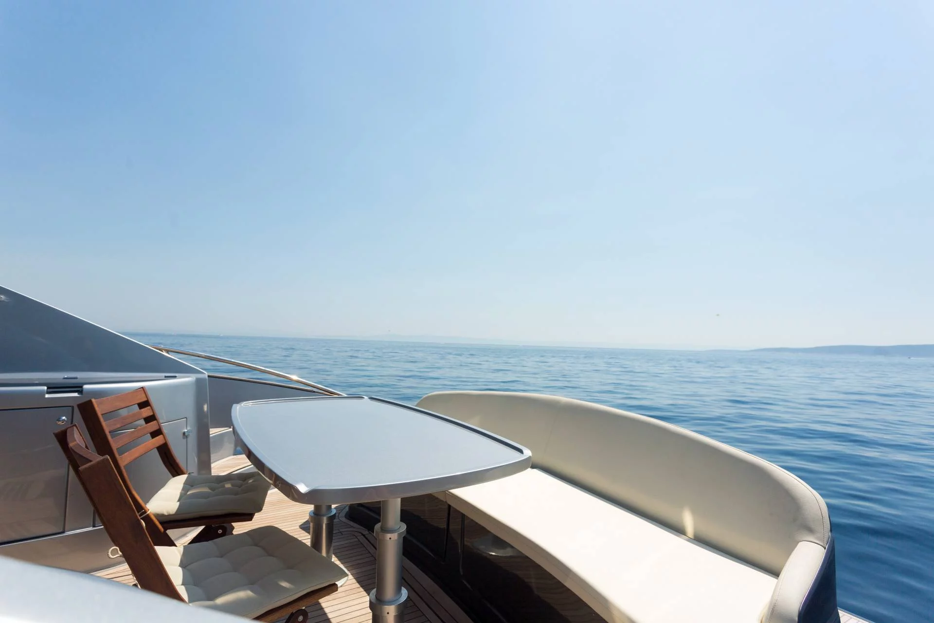 Pearl Sea 56 (Silver Arrow)  - 18