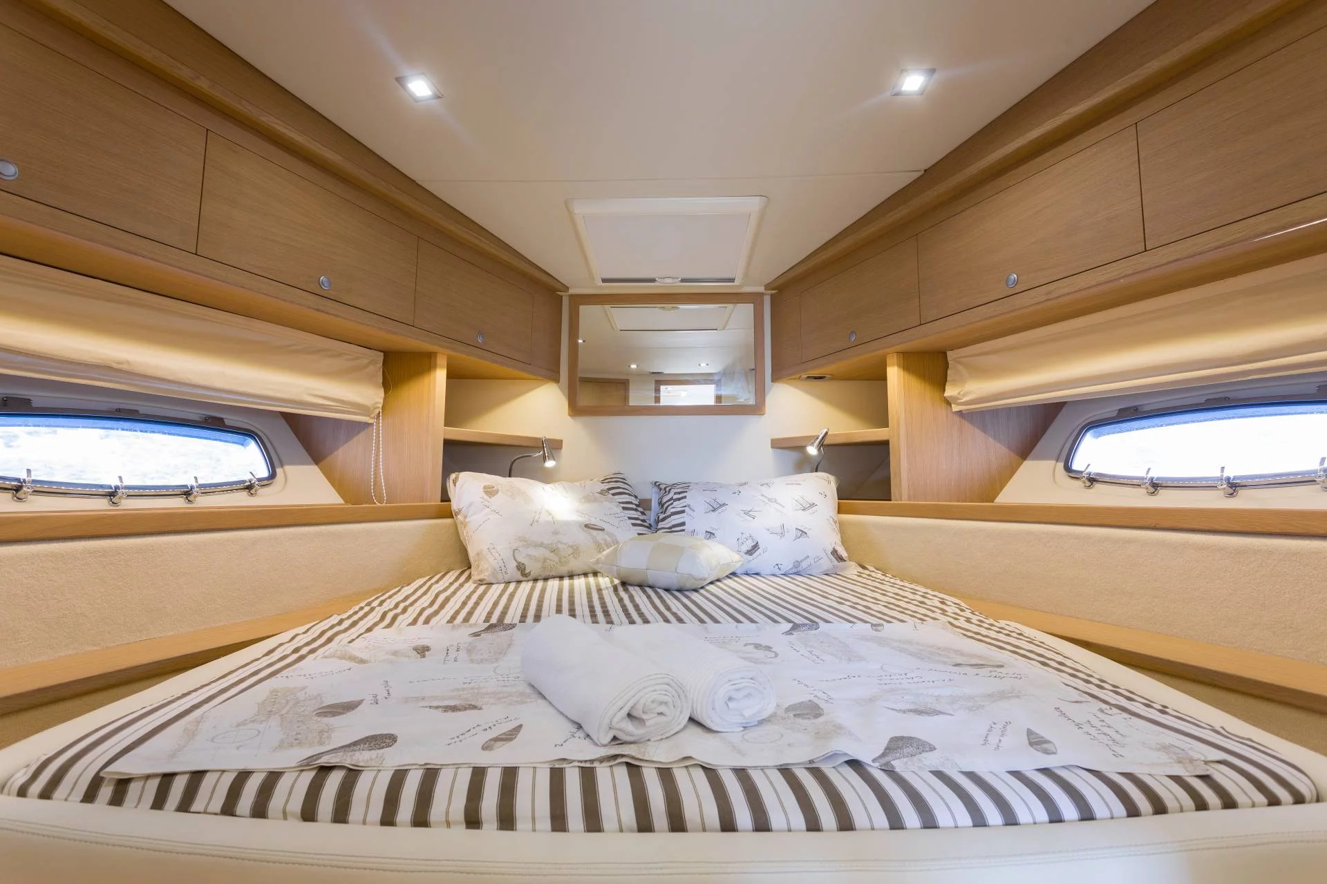 Pearl Sea 56 (Silver Arrow)  - 2