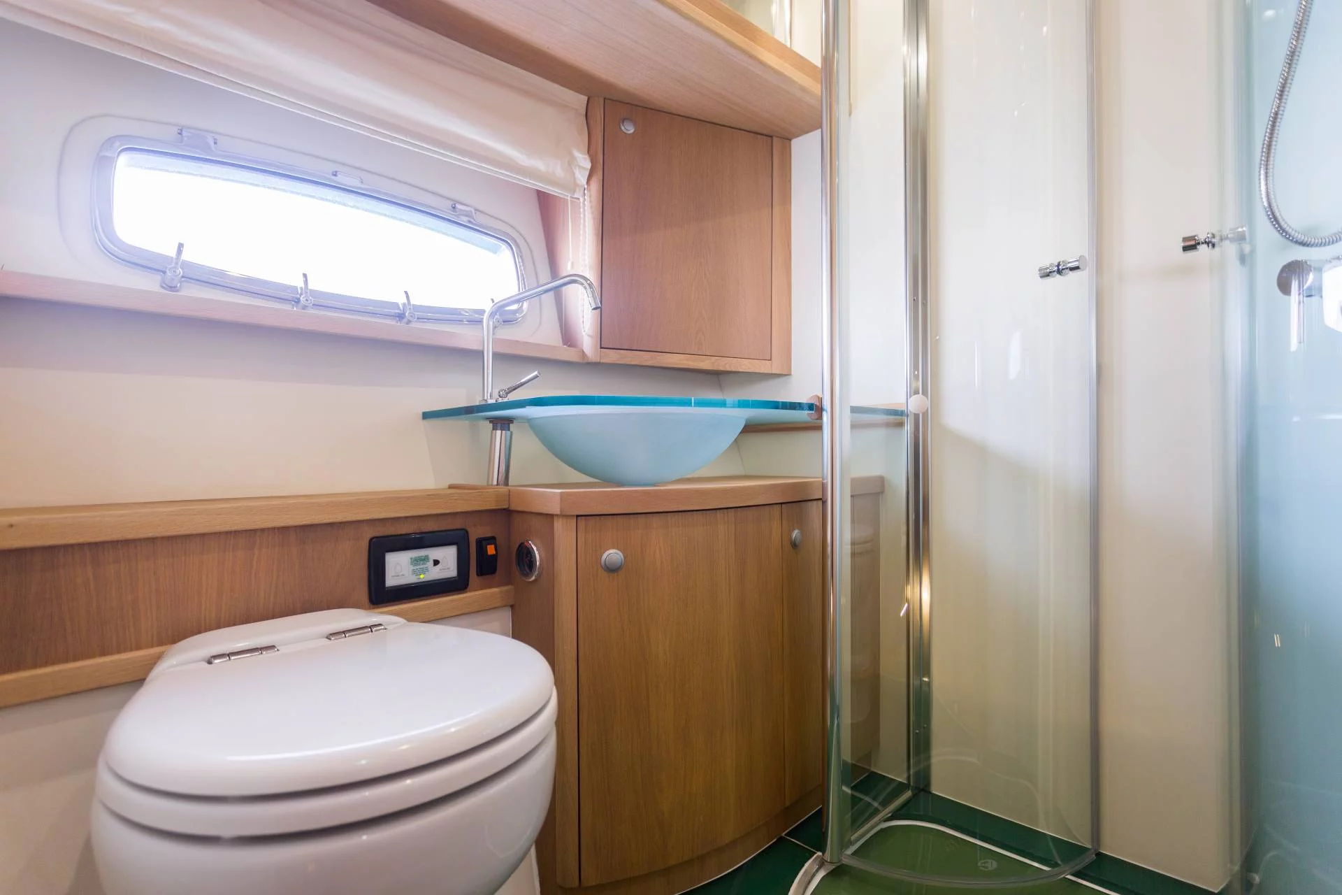 Pearl Sea 56 (Silver Arrow)  - 13