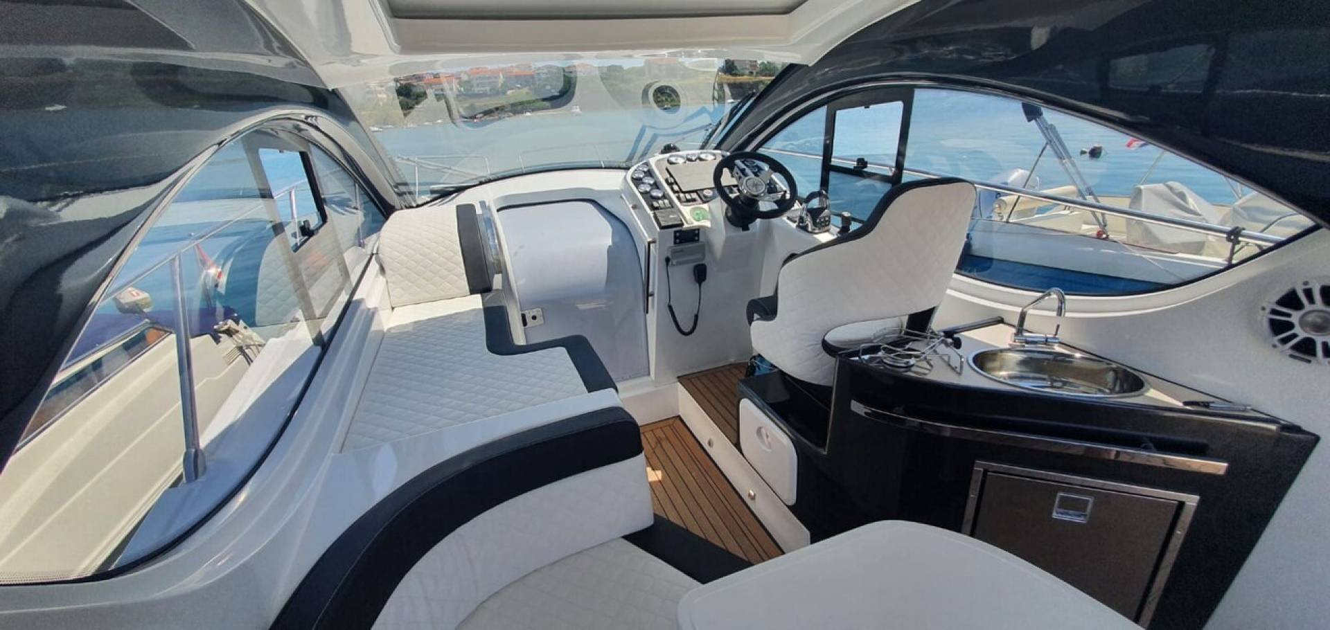 Photo #7 - Pearl Sea 31 Hard Top (Aero) en Split - 61247