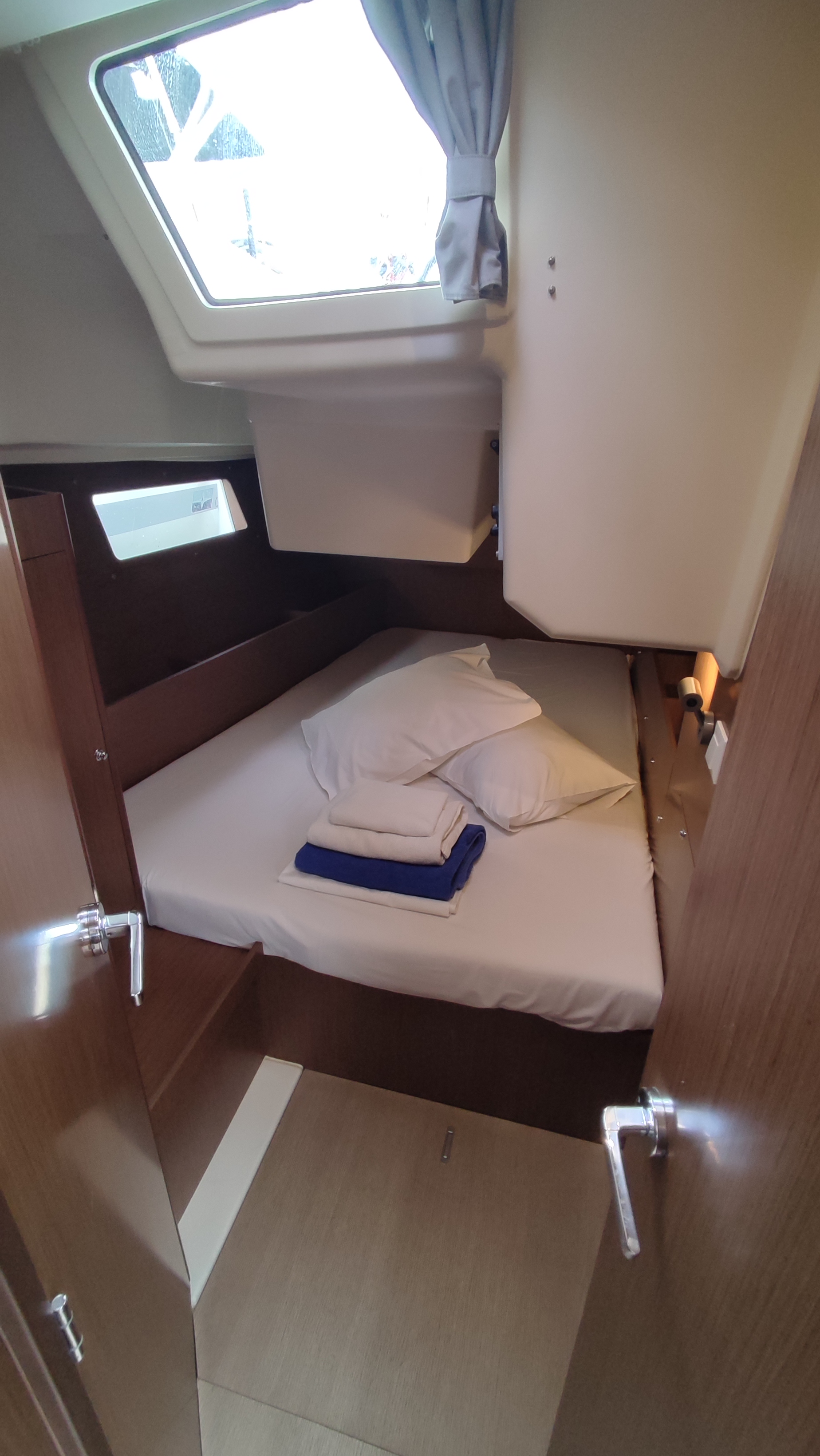 Photo #16 - Oceanis 41.1 (Maera) in Volos - 17994