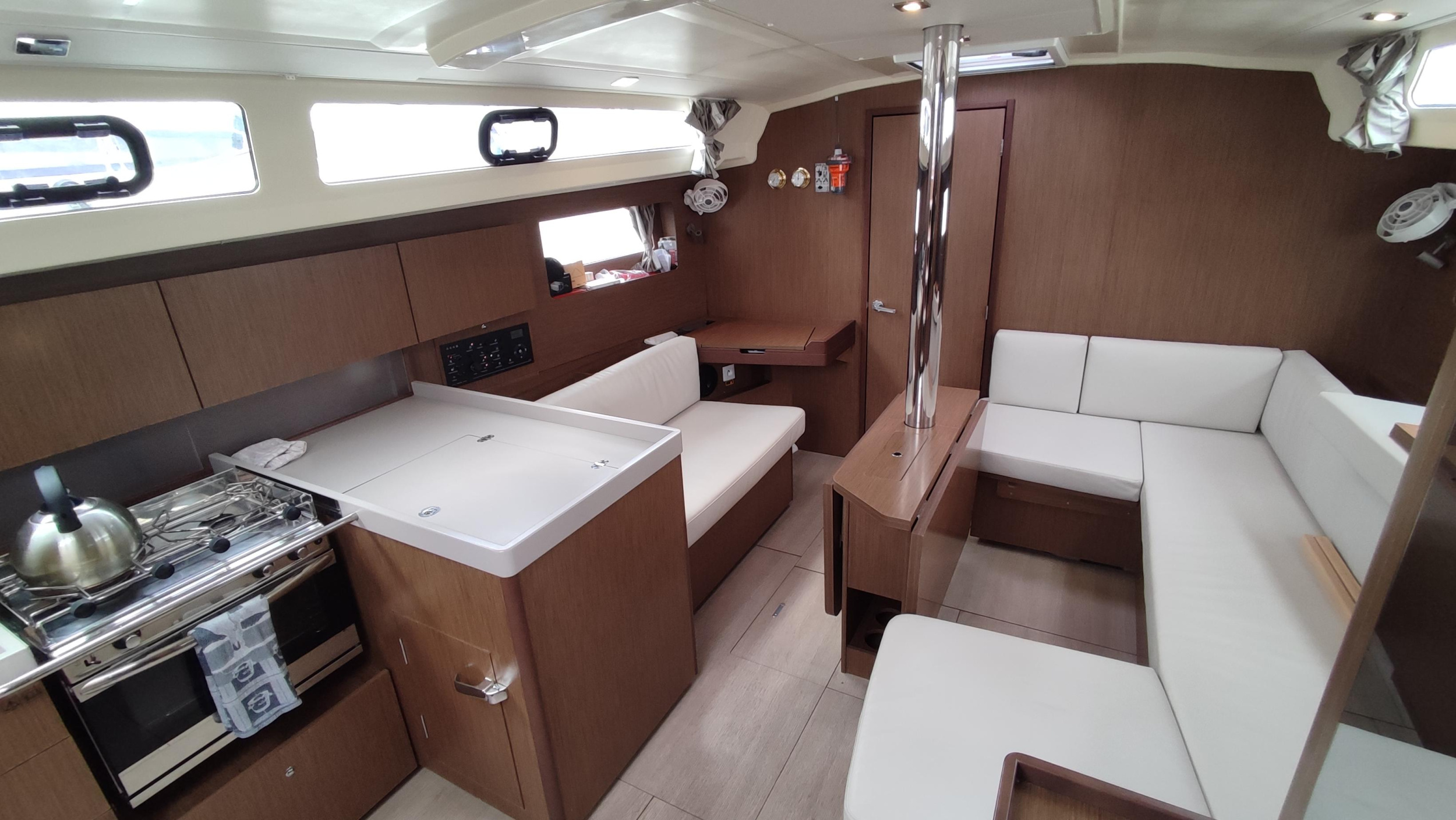 Photo #12 - Oceanis 41.1 (Maera) in Volos - 17994