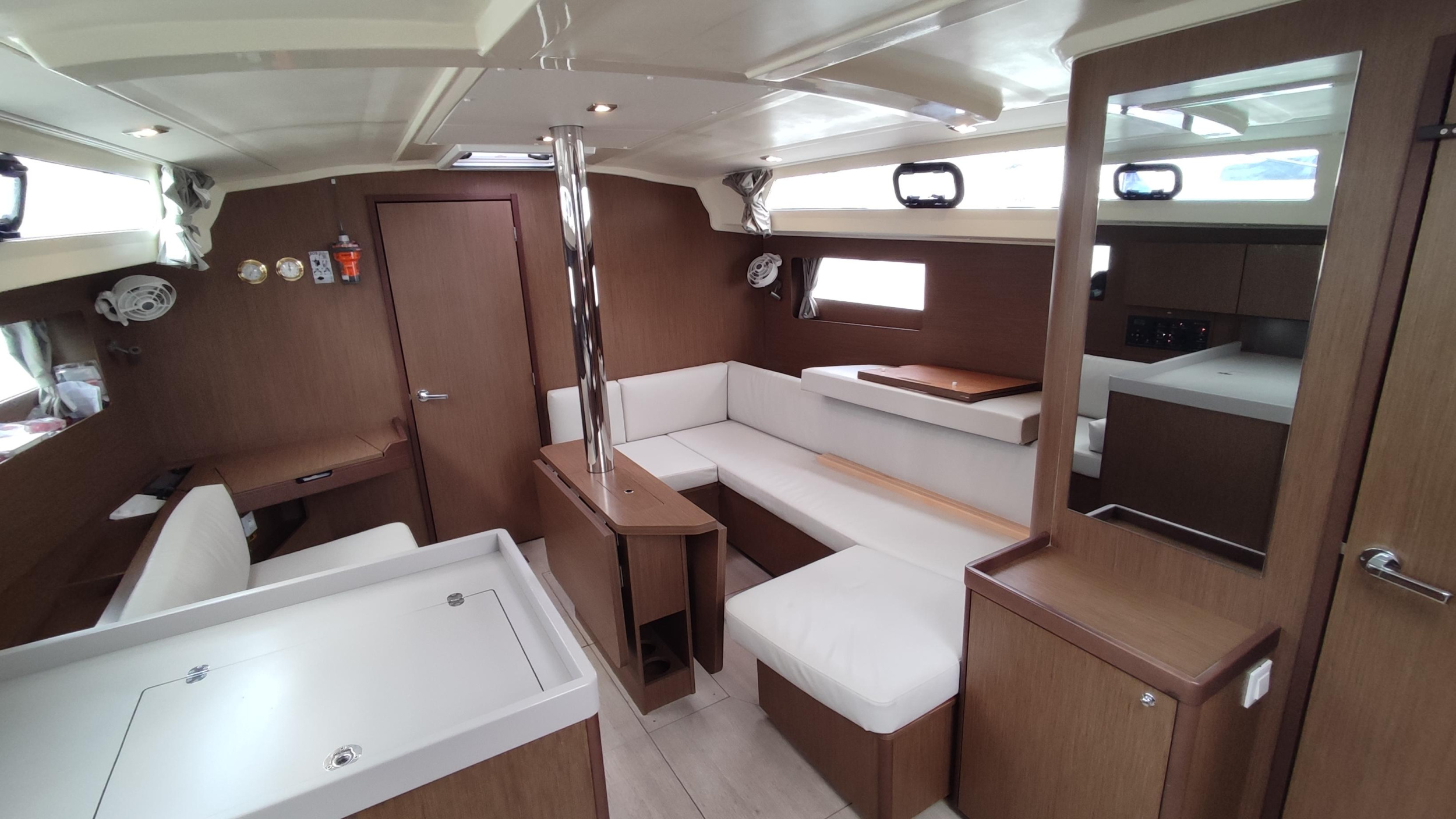 Photo #5 - Oceanis 41.1 (Maera) in Volos - 17994