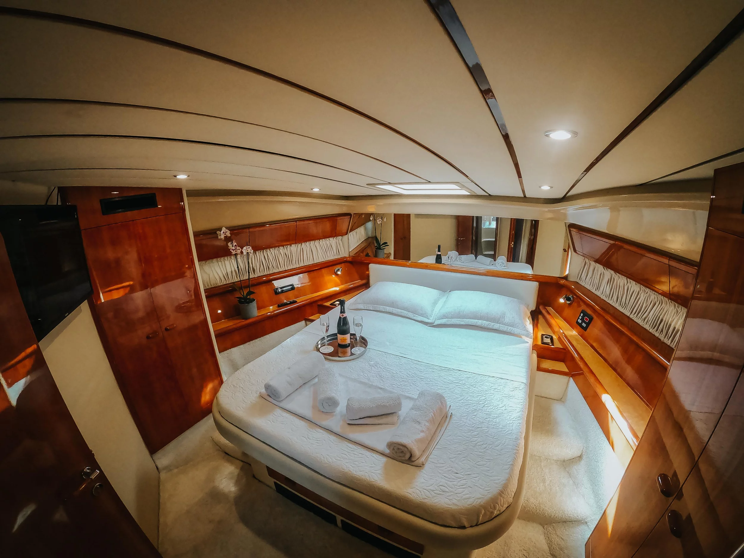 Ferretti 53 (SECRET)  - 17