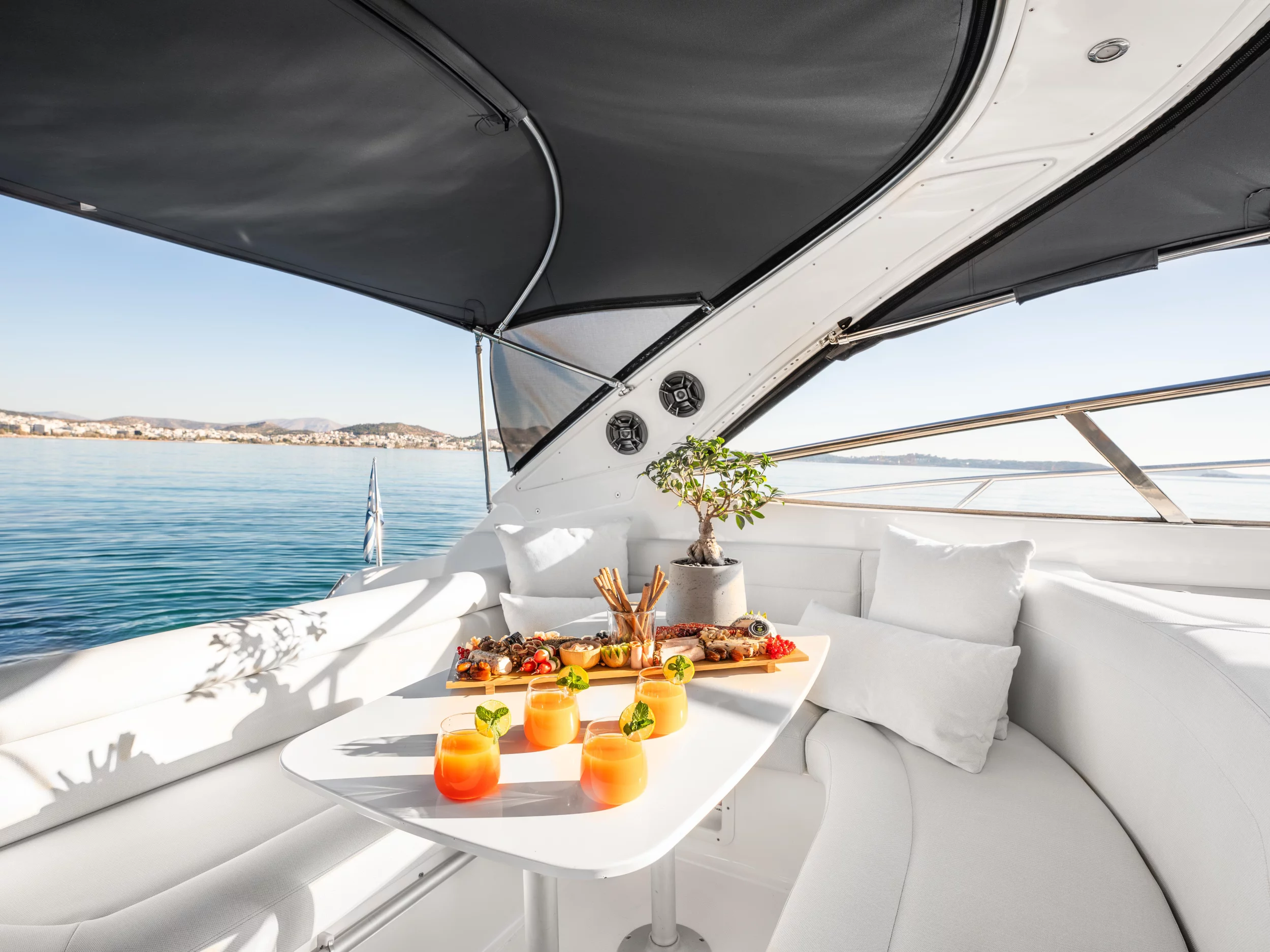Bavaria 40 (AEGEAN BLUE) Interior image - 7