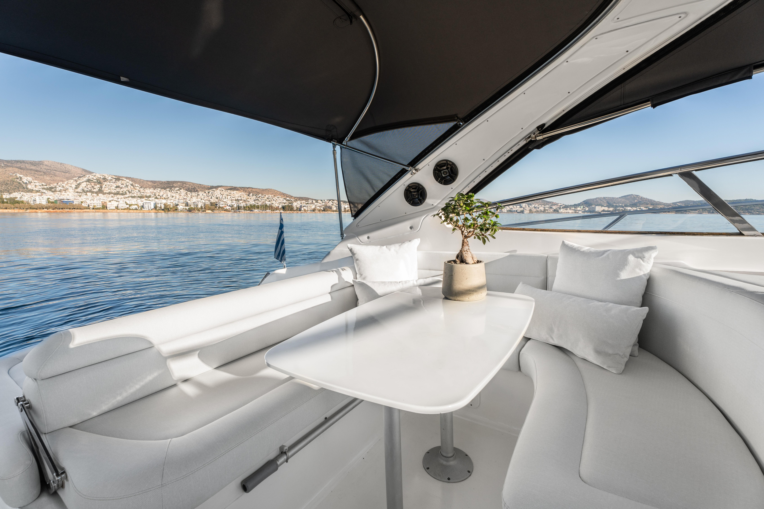 Photo #5 - Bavaria 40 (AEGEAN BLUE) en Mykonos - 61607