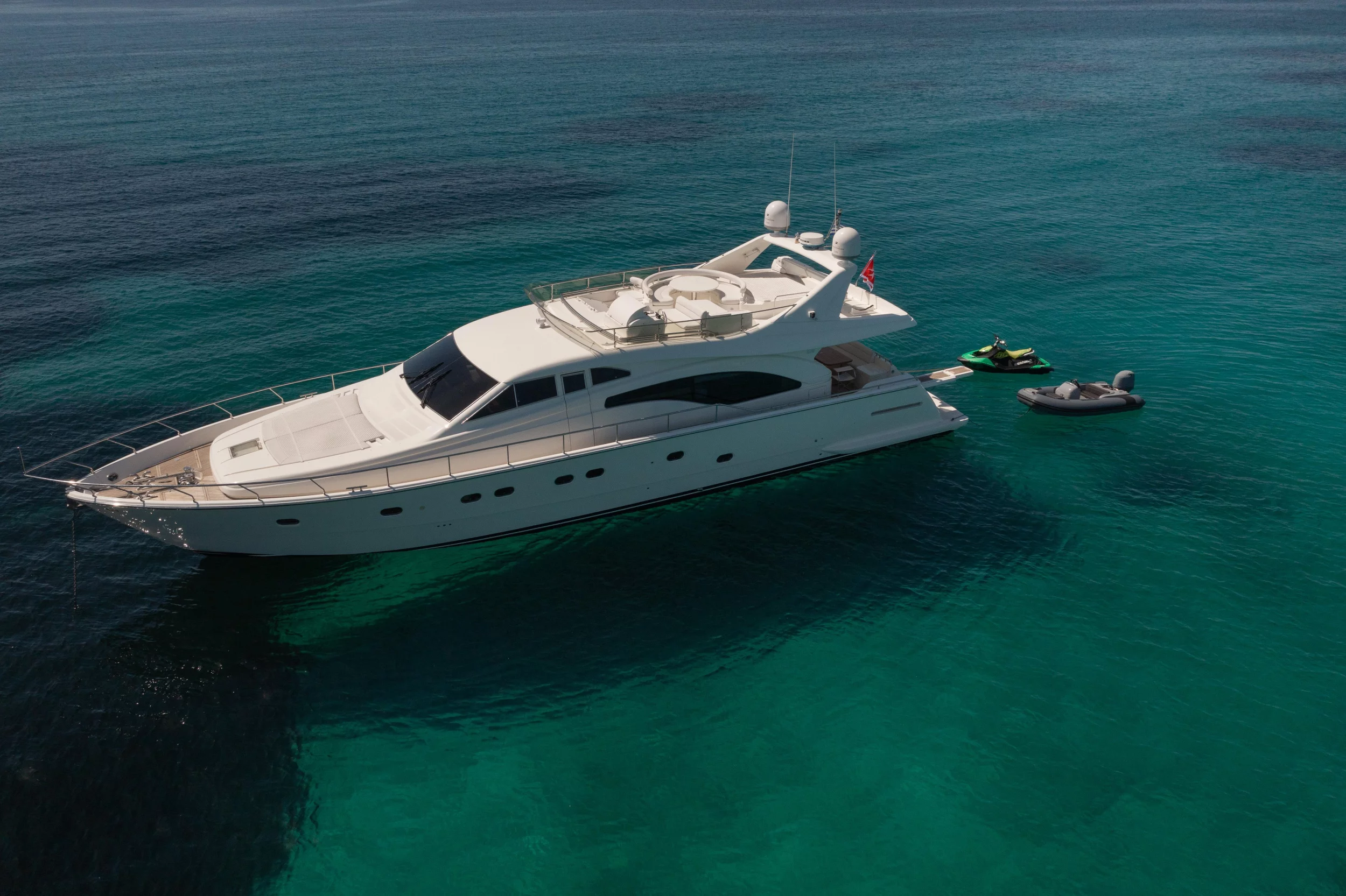 Ferretti 68 (SIMPLY BRILLIANT)  - 3