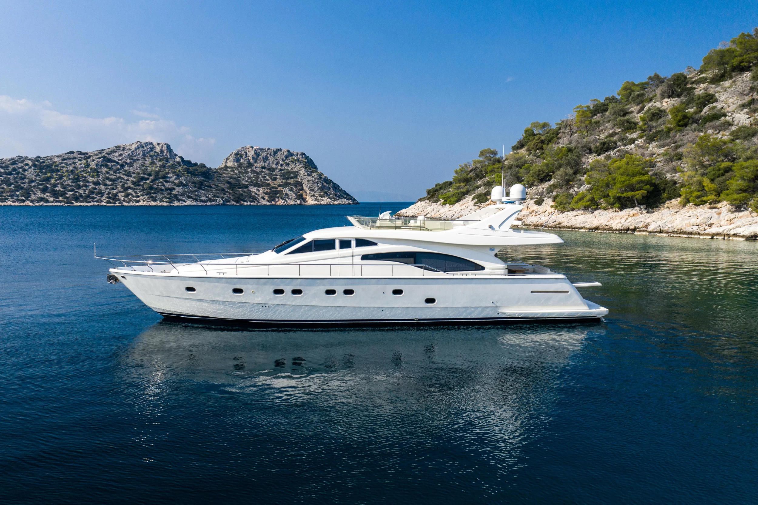 Ferretti 68 (SIMPLY BRILLIANT)  - 10