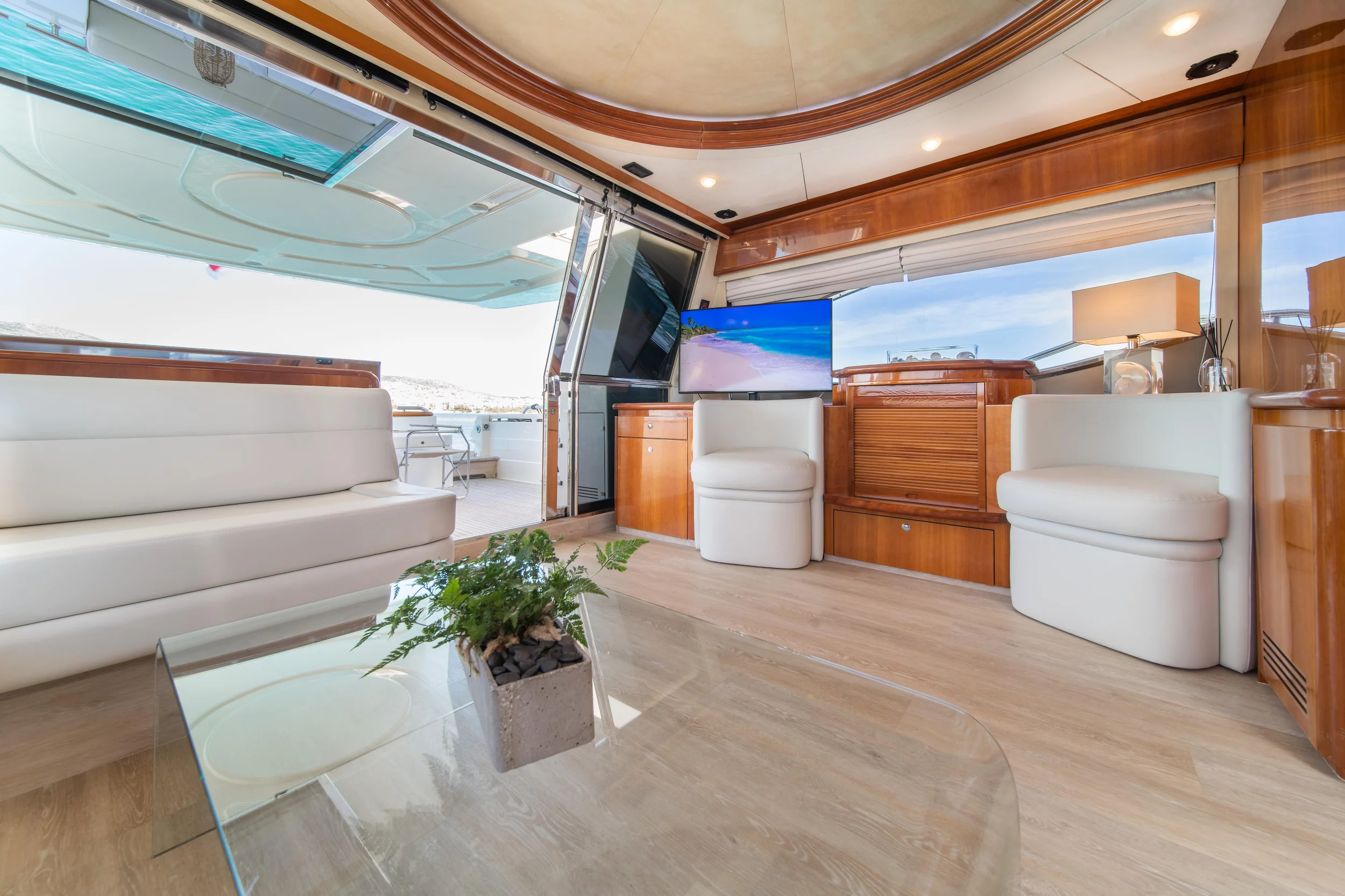 Ferretti 68 (SIMPLY BRILLIANT)  - 23