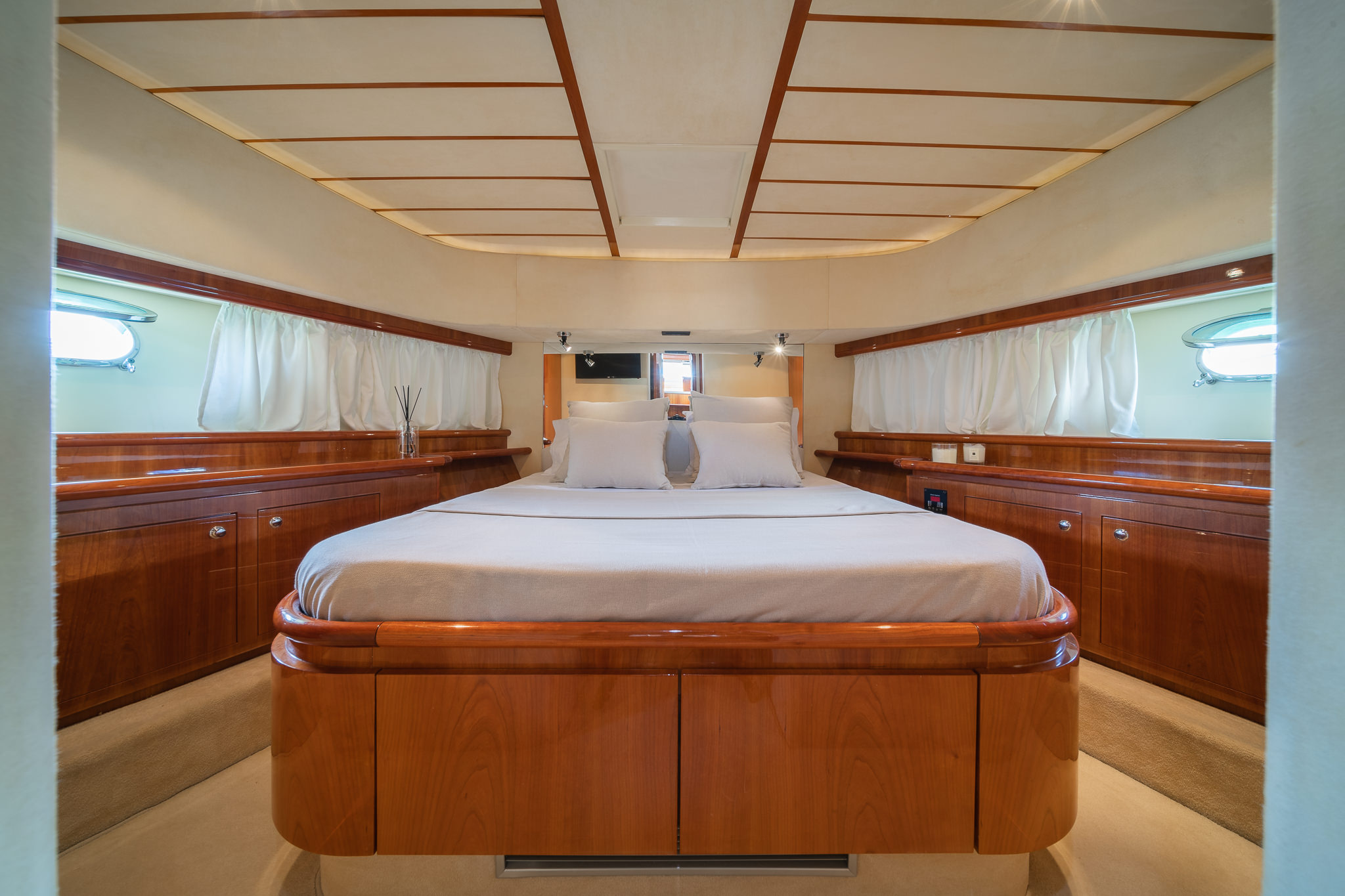 Photo #12 - Ferretti 68 (SIMPLY BRILLIANT) in Mykonos - 61603