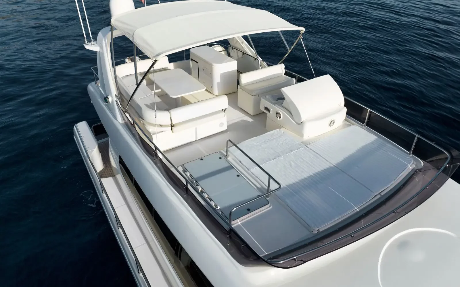 Ferretti 630 (ESCAPE)  - 32