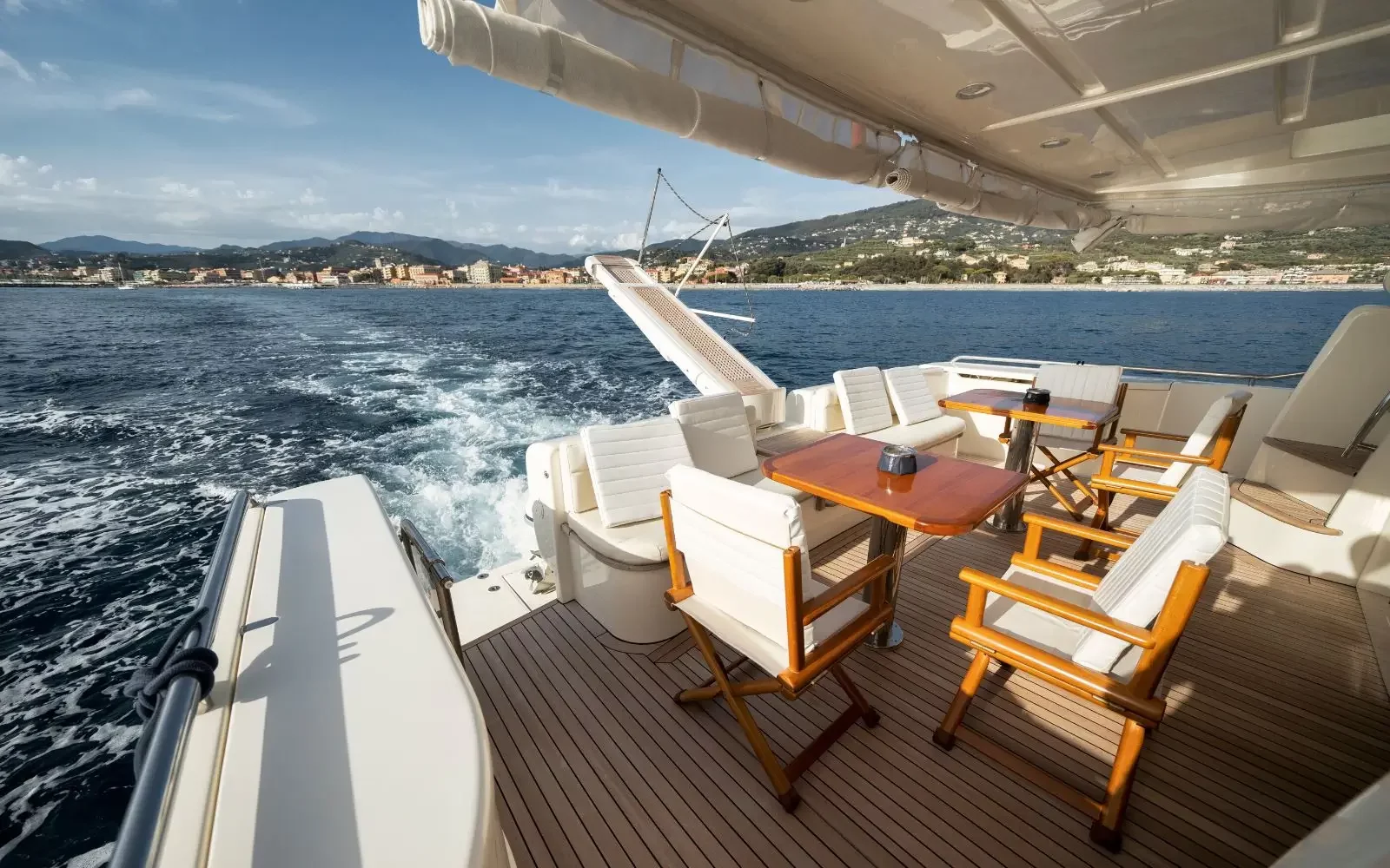 Ferretti 630 (ESCAPE)  - 25