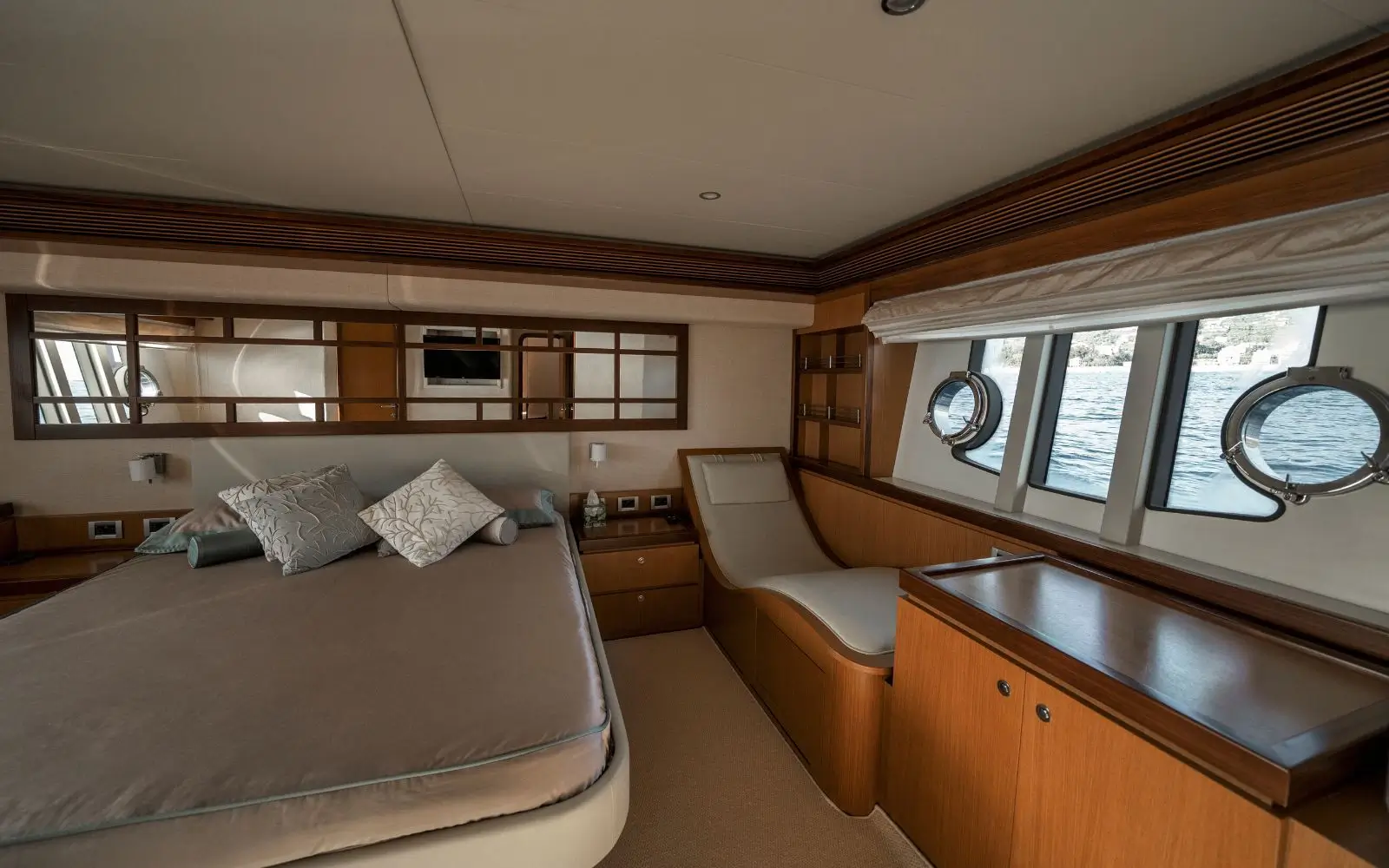 Photo #25 - Ferretti 630 (ESCAPE) in Mykonos - 61604