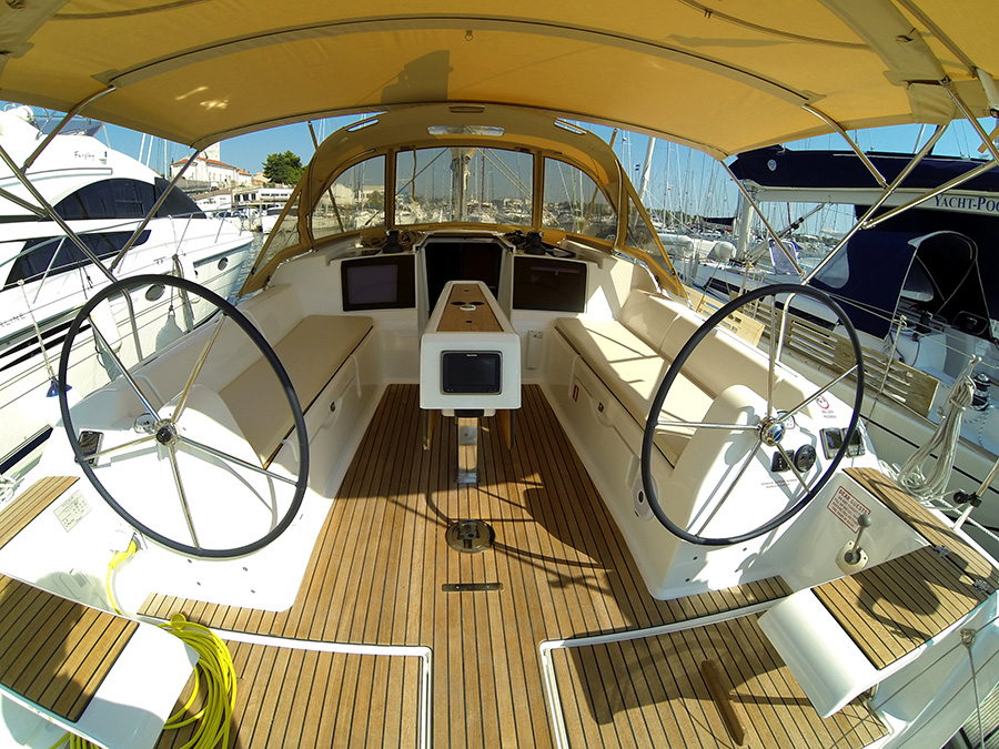 Photo #11 - Dufour 382 GL (Major Tom) in Sibenik - 25255