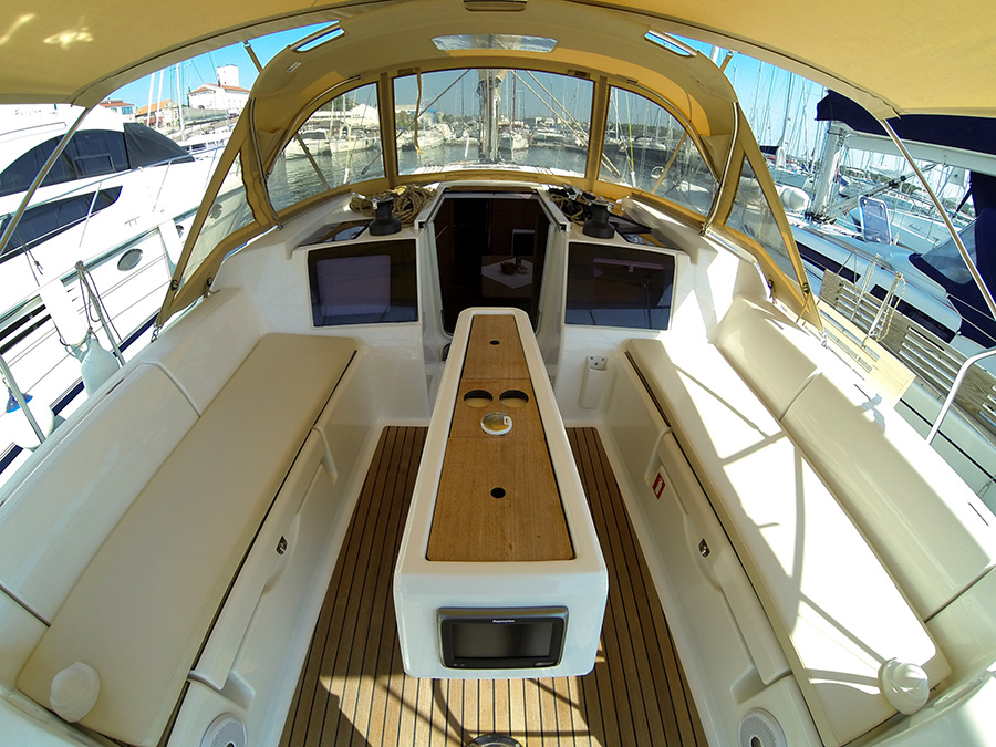 Photo #15 - Dufour 382 GL (Major Tom) in Sibenik - 25255