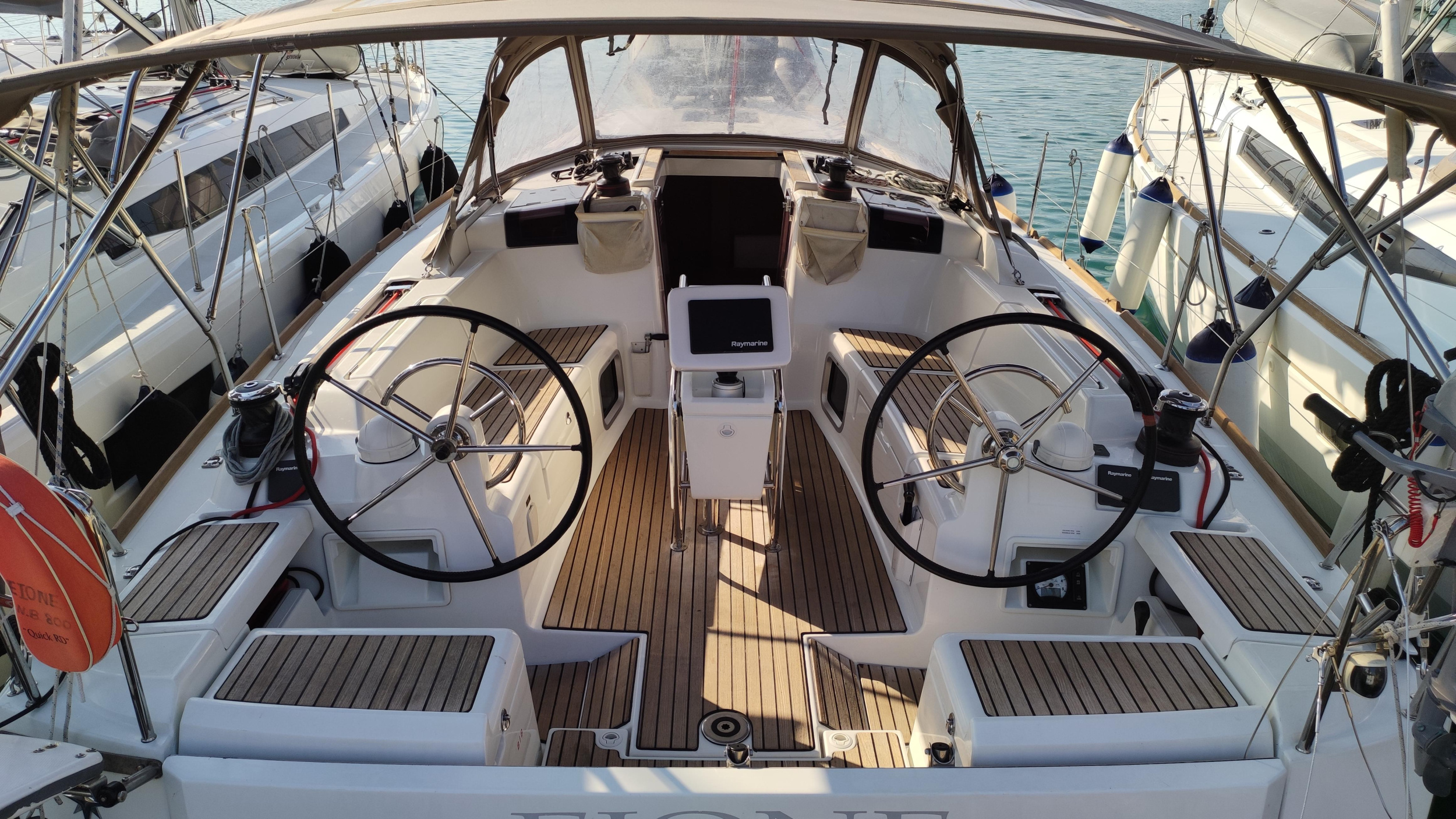 Photo #8 - Sun Odyssey 419 (Eione) en Volos - 11334