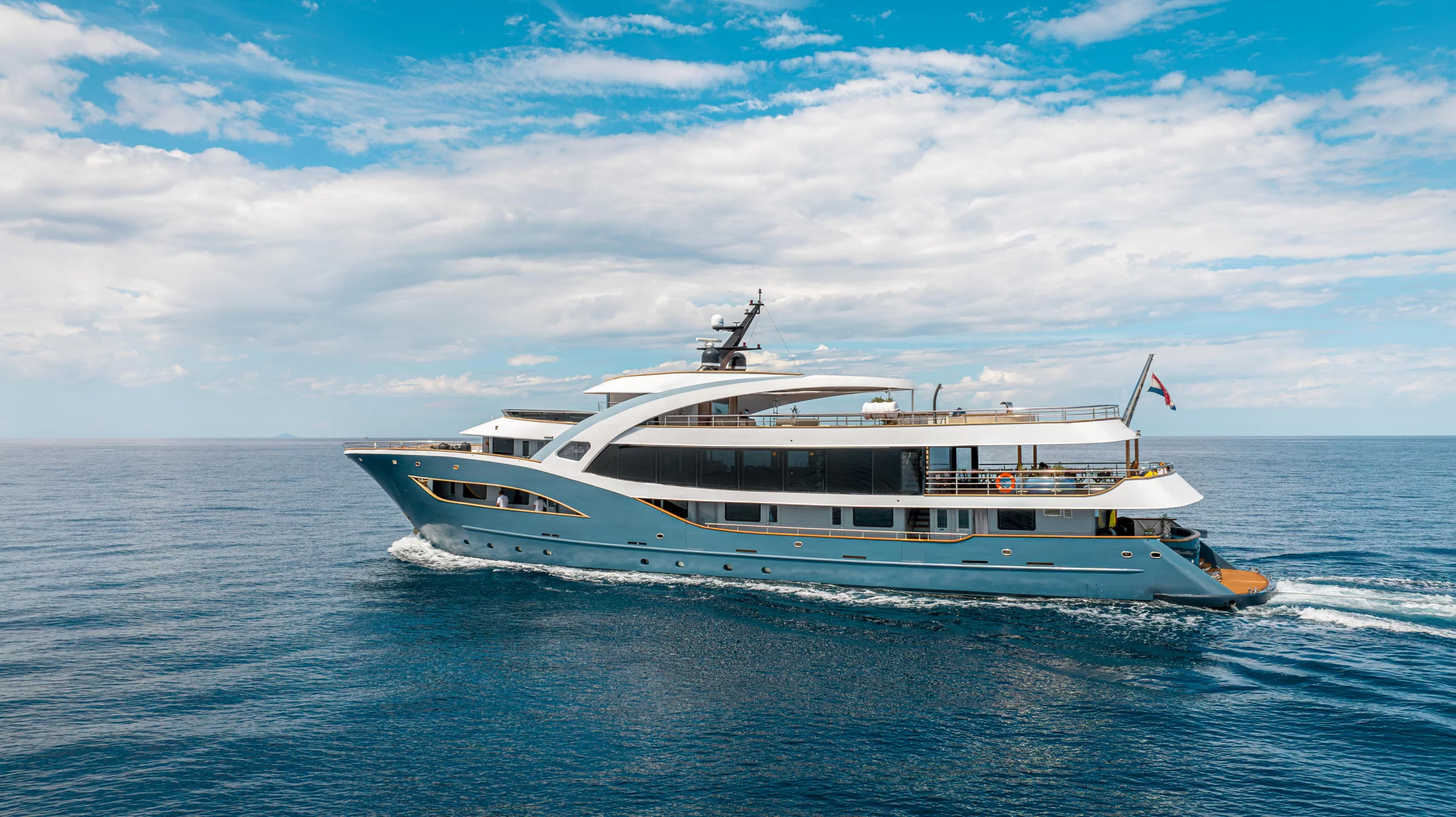 Motoryacht Bella (Bella)  - 24