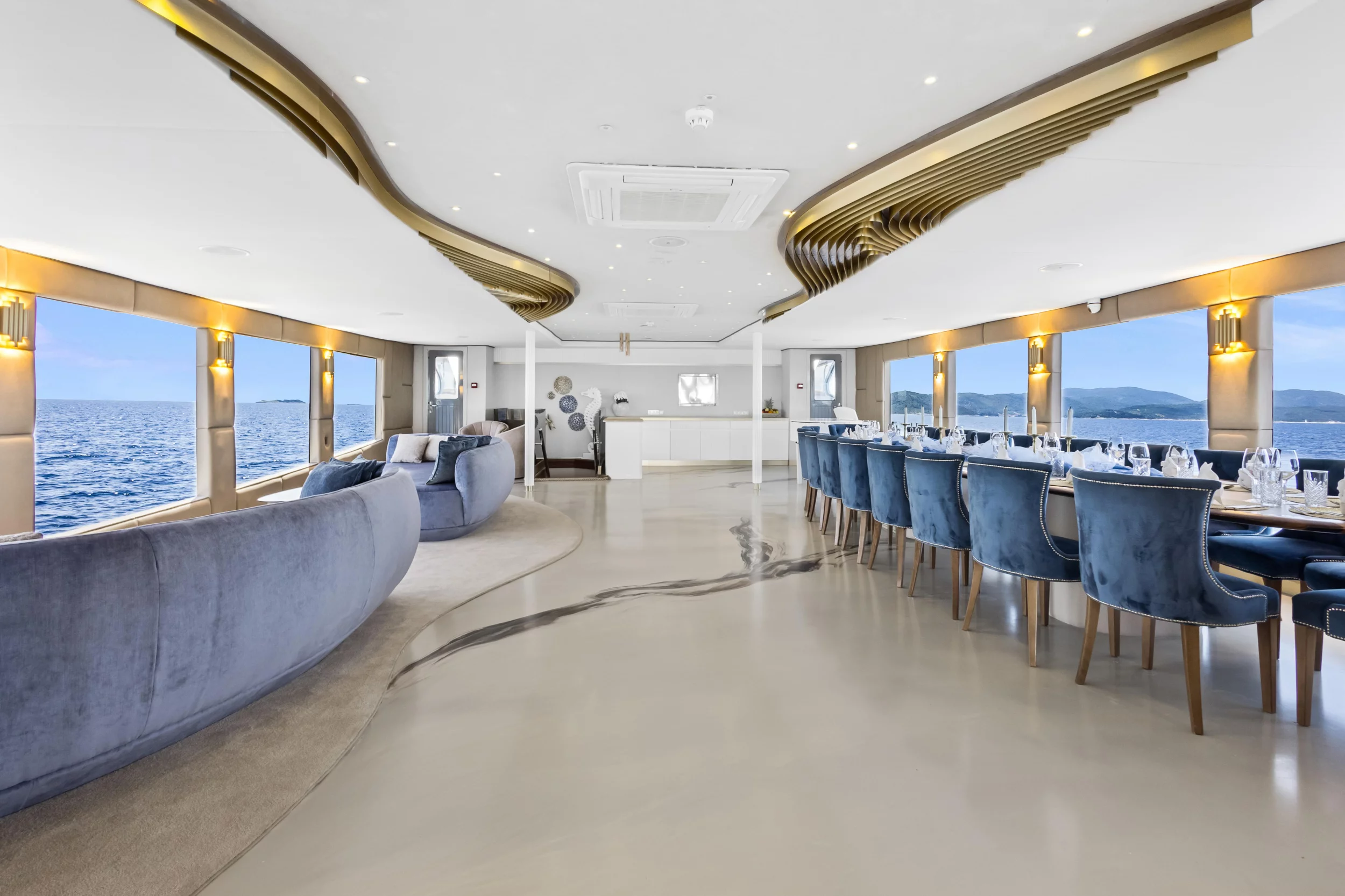 Motoryacht Bella (Bella)  - 41