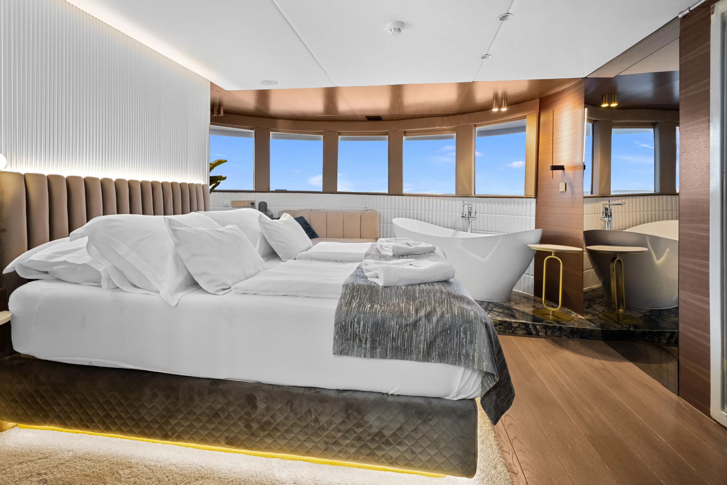Motoryacht Bella (Bella)  - 66