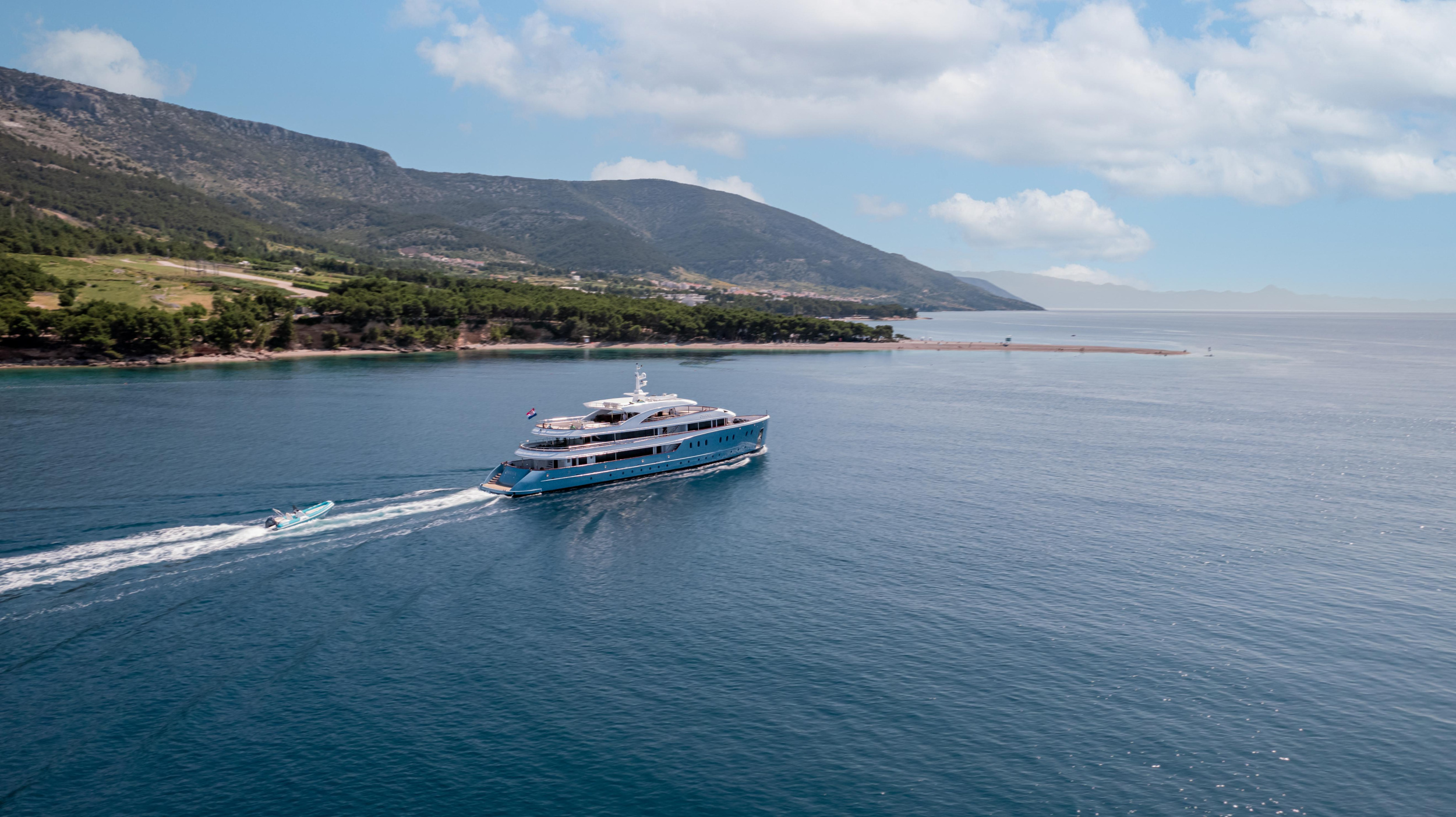 Photo #6 - Motoryacht Ohana (Ohana) en Split - 19906