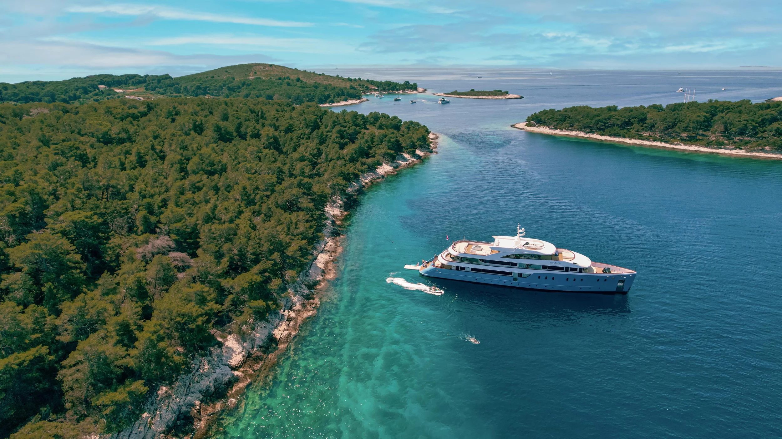 Motoryacht Ohana (Ohana)  - 33