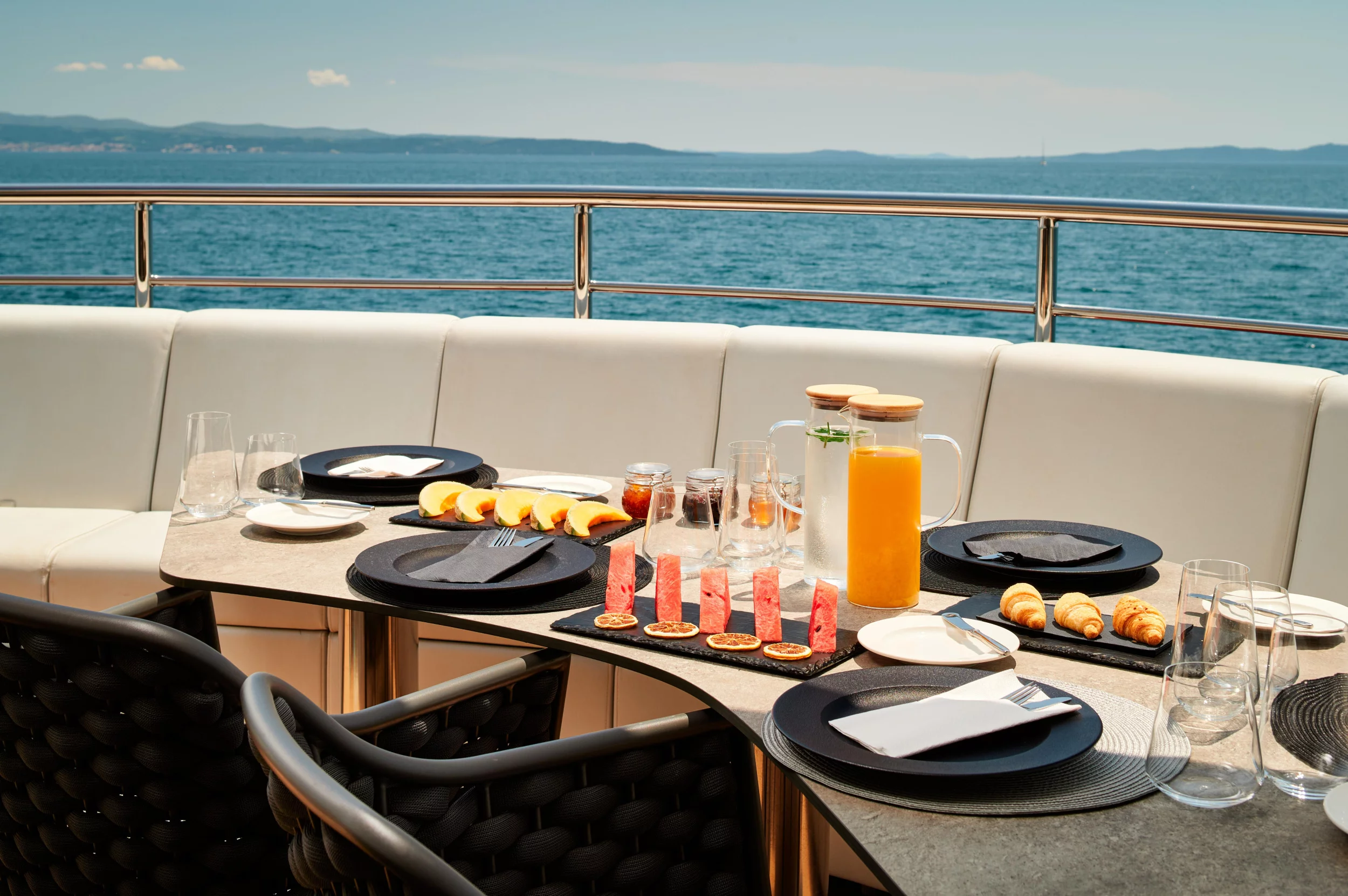Motoryacht Ohana (Ohana)  - 39