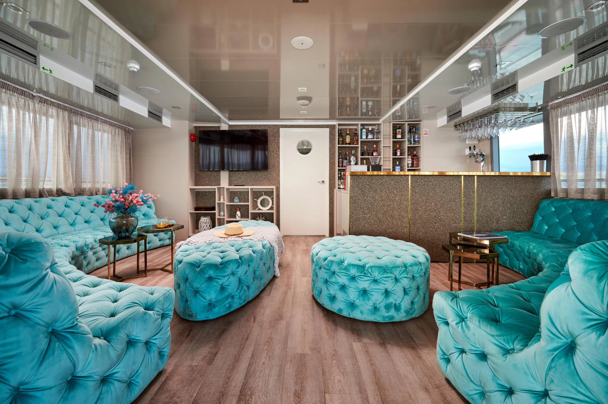 Motoryacht Ohana (Ohana)  - 10