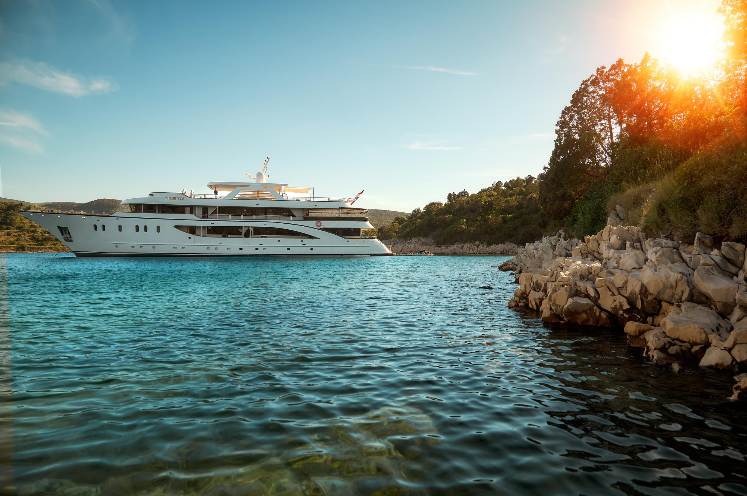 Photo #19 - Motoryacht Cristal (Cristal) in Split - 19911