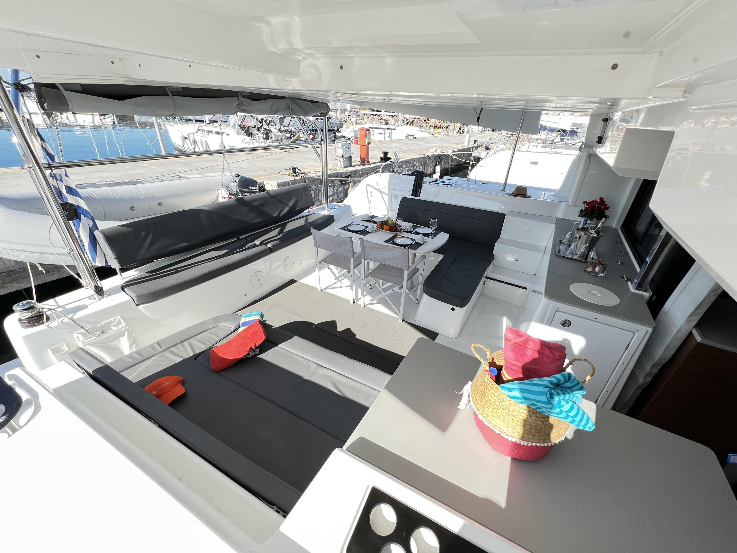 Photo #9 - Lagoon 46 (KALISI MOU (air condition, , ) _Skippered Only_) in Athens - 11198