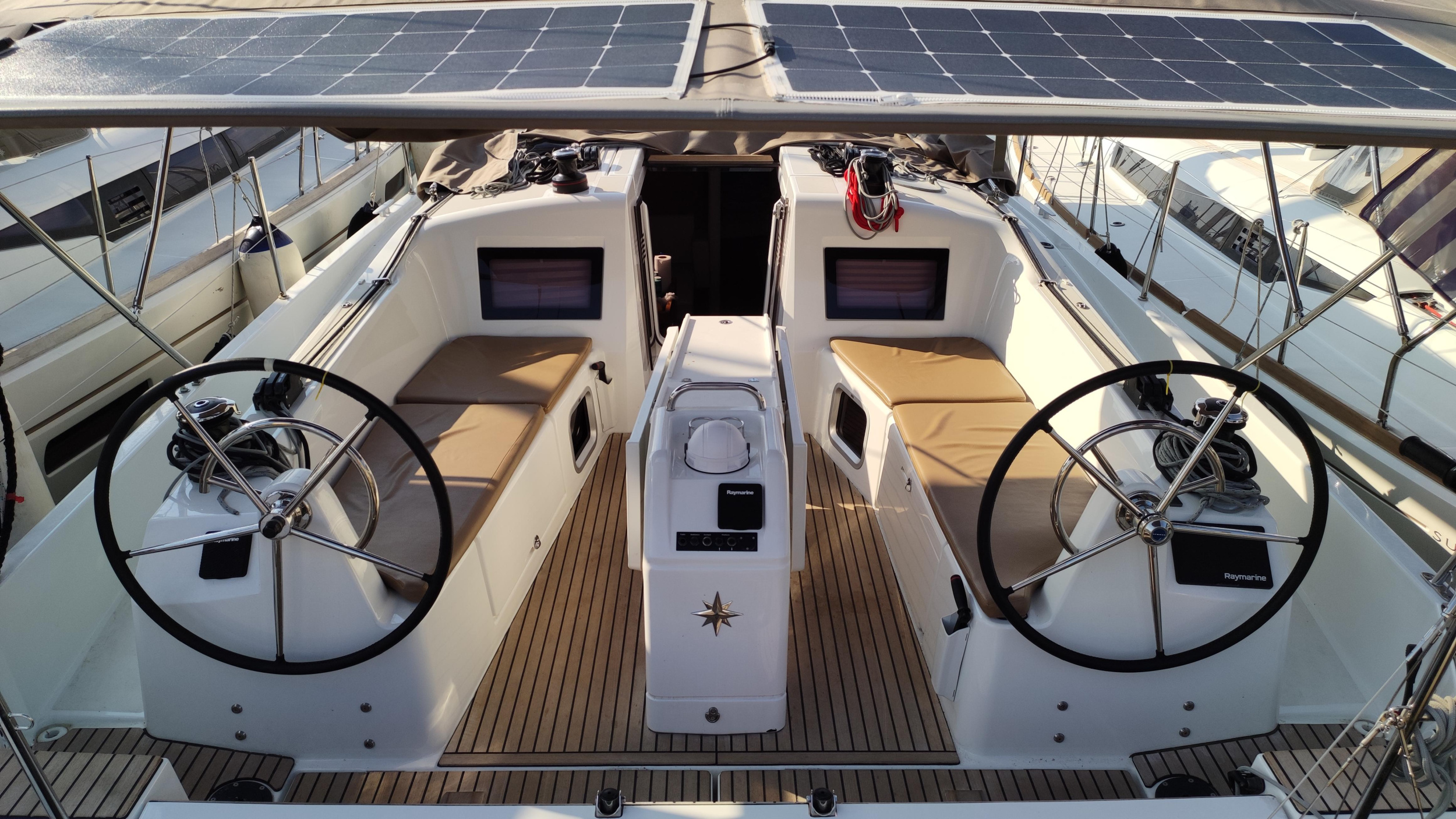 Photo #8 - Sun Odyssey 410 (Nerea) in Loutraki - 21164