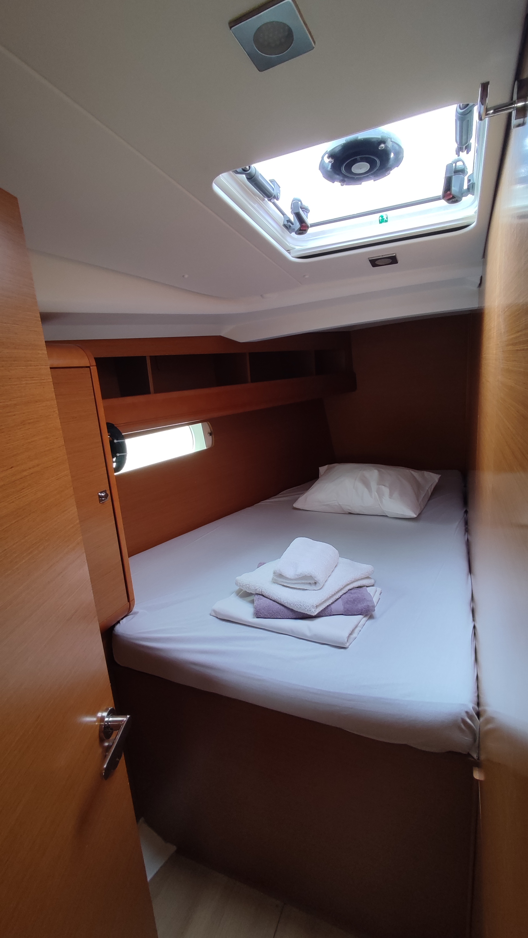 Photo #5 - Sun Odyssey 469 (Thoe) in Volos - 23542
