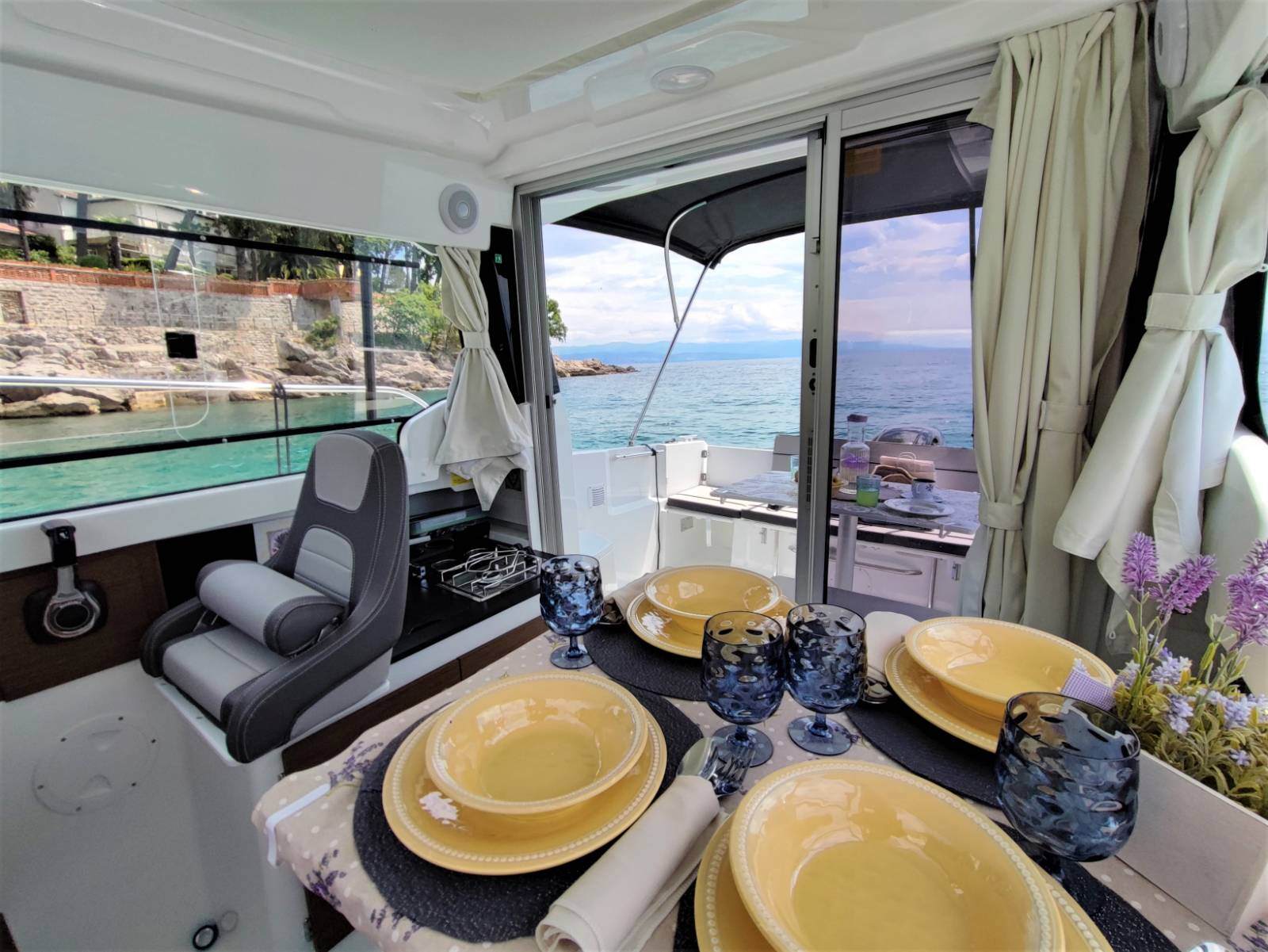 Photo #9 - Merry Fisher 695 (SUNNY DAY) in Opatija - 61171