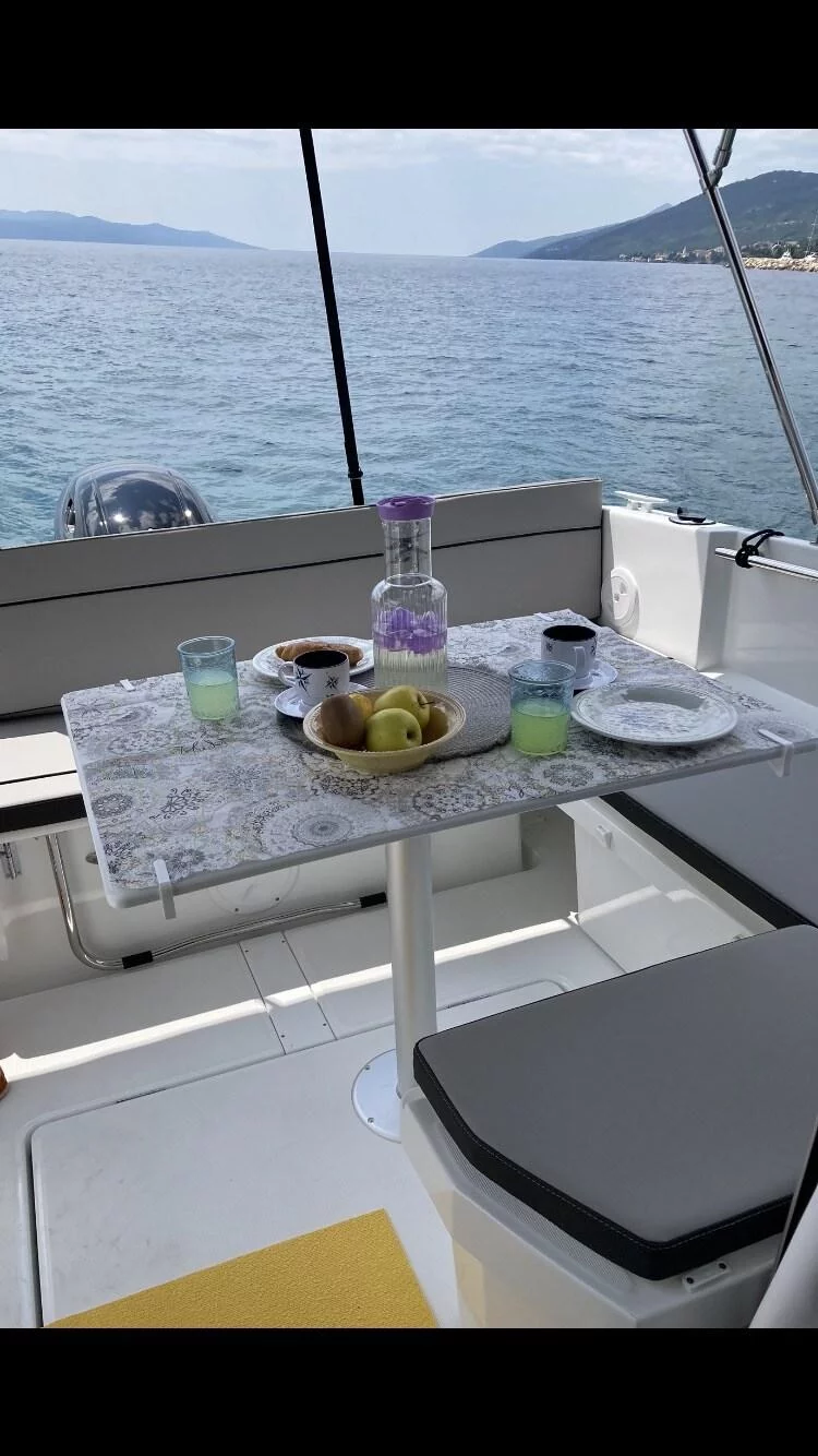 Merry Fisher 695 (SUNNY DAY)  - 12