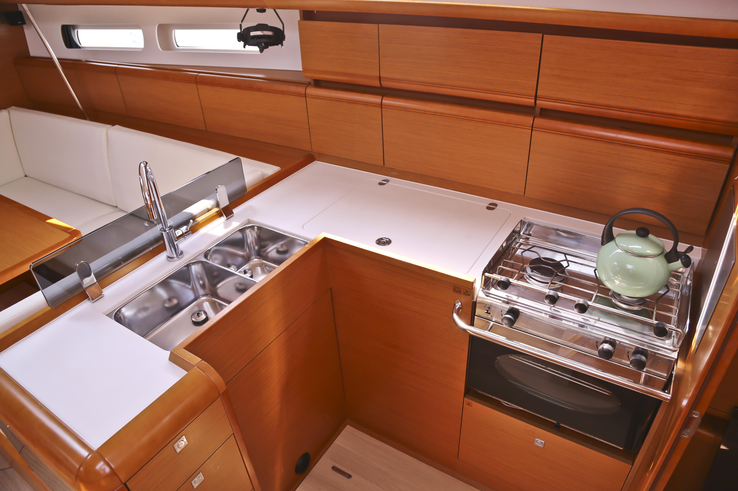 Photo #9 - Sun Odyssey 439 (Eudora) in Loutraki - 23543