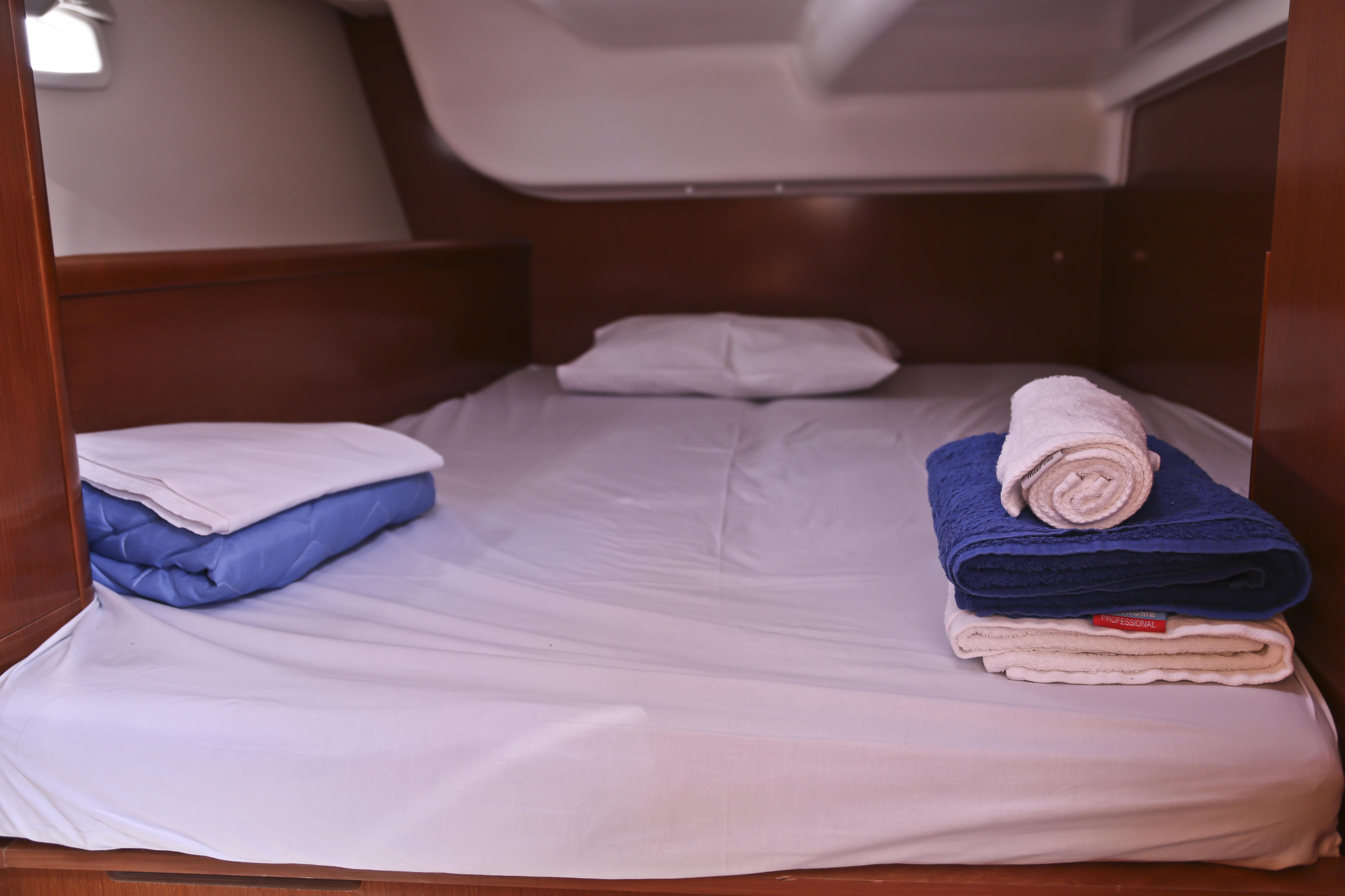Photo #9 - Oceanis 40 (Thalassa) in Volos - 23545