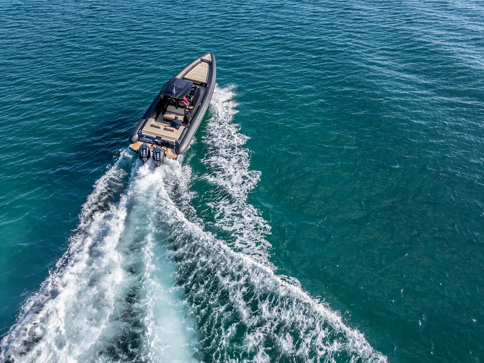 Technohull 38 Grand Sport (Thyella)  - 10