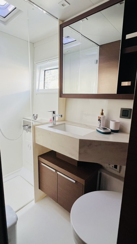 Photo #7 - Lagoon 46 (Our Dream) in Lavrion - 17377
