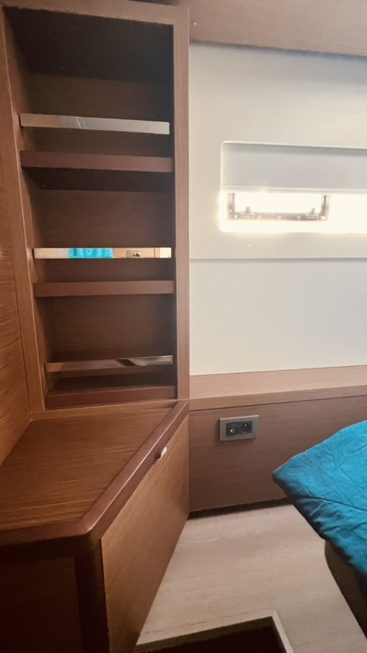 Photo #19 - Lagoon 46 (Our Dream) in Lavrion - 17377