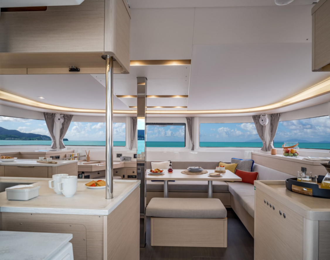 Photo #2 - Lagoon 46 Flybridge (SunDay) en Santorin - 23751