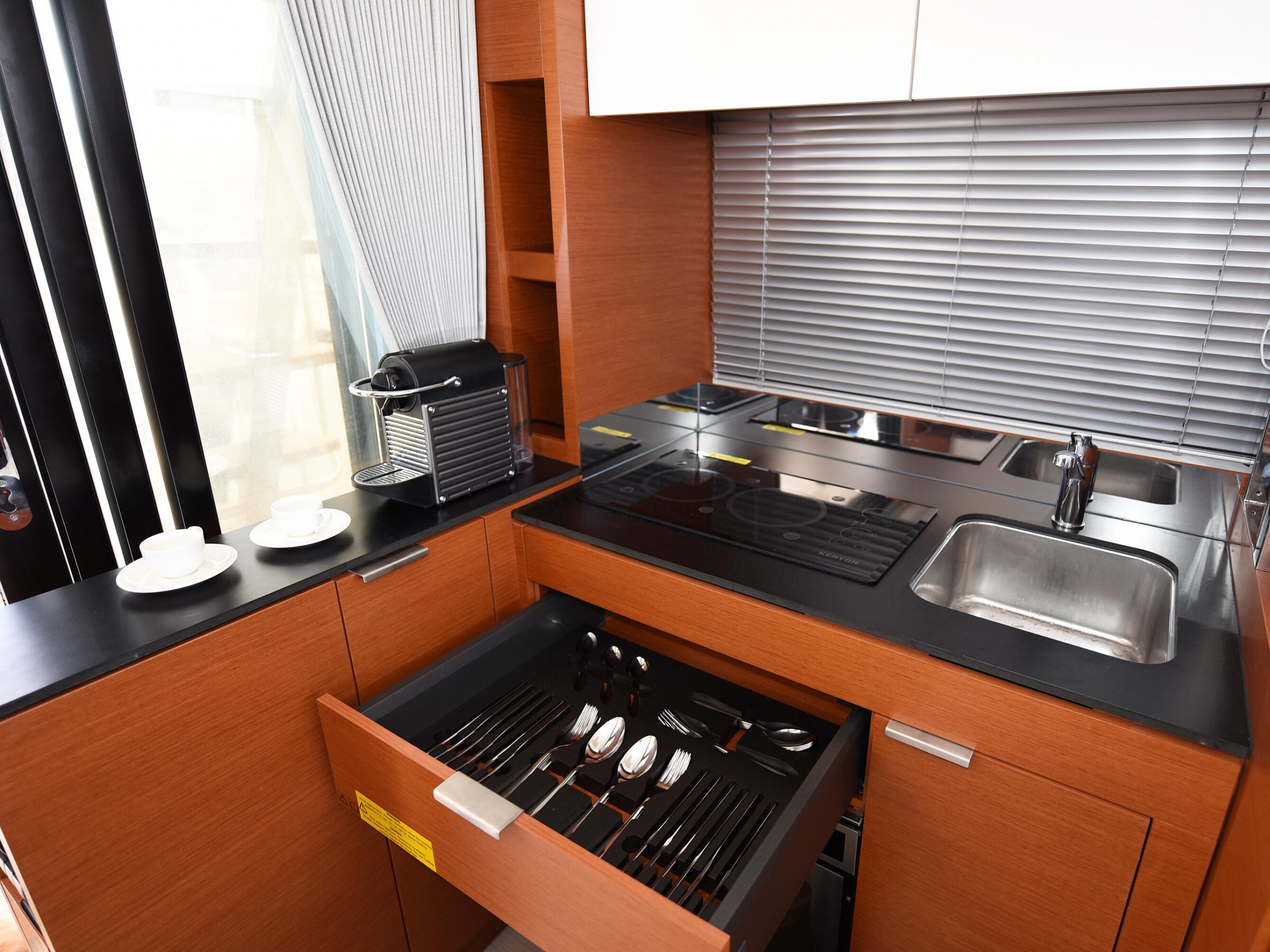 Photo #13 - Prestige 420 Fly (MY LOVE II) in El Arenal - 61172