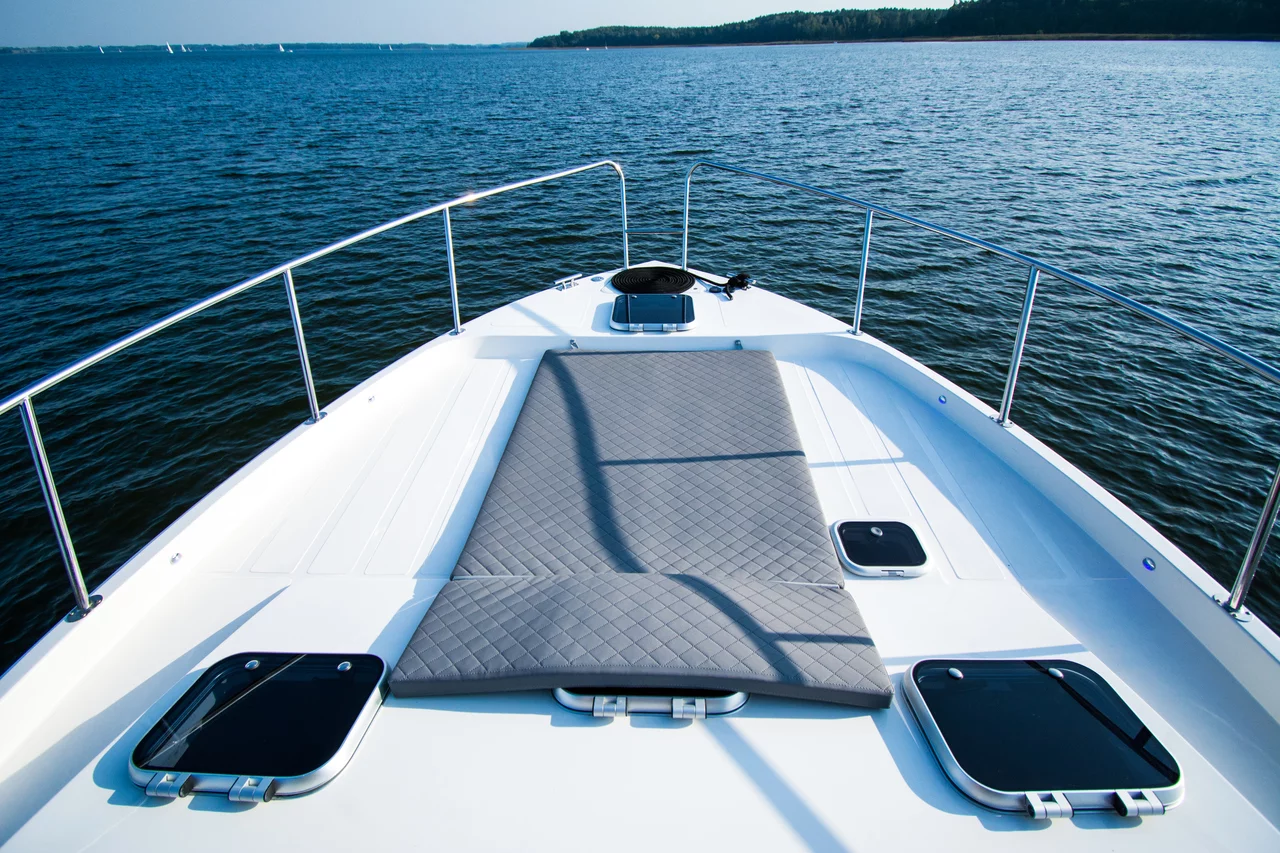 Futura 40 Grand Horizon (Futura 40 Grand Horizon #2)  - 17