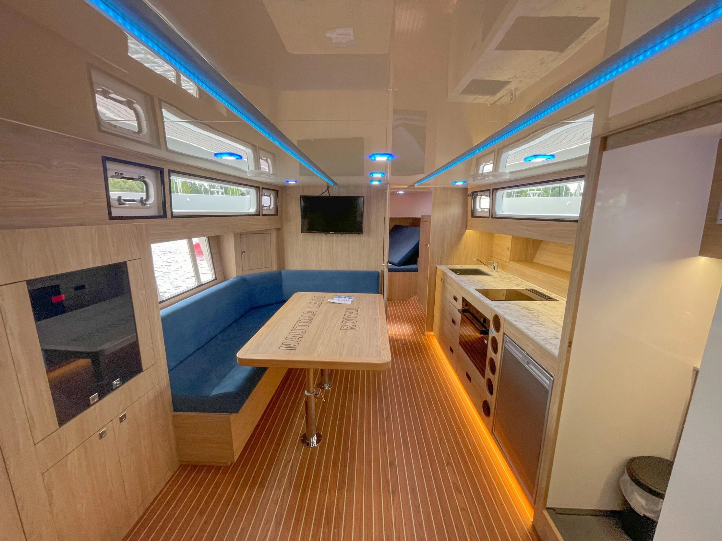 Nautika 1300 ROYAL (Nautika 1300 Royal) Interior image - 28