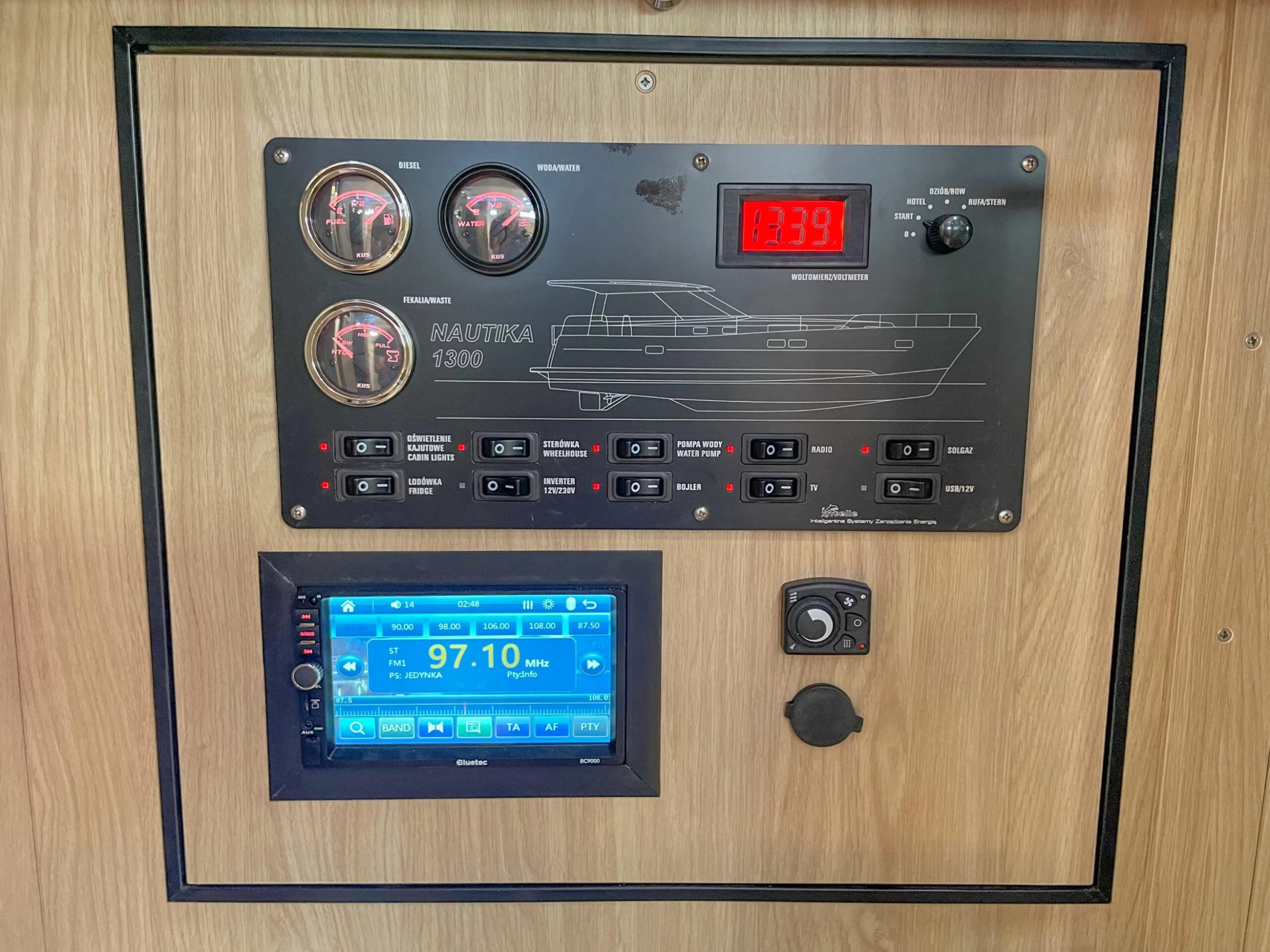 Nautika 1300 ROYAL (Nautika 1300 Royal)  - 38