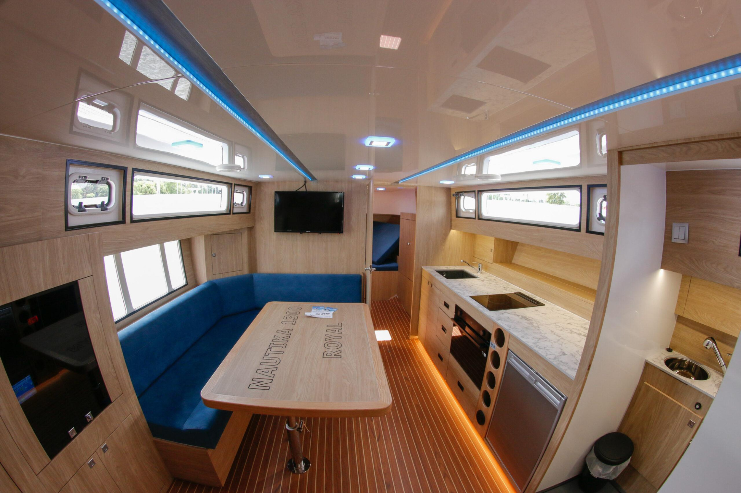 Photo #2 - Nautika 1300 ROYAL (Nautika 1300 Royal) en Wilkasy - 61173